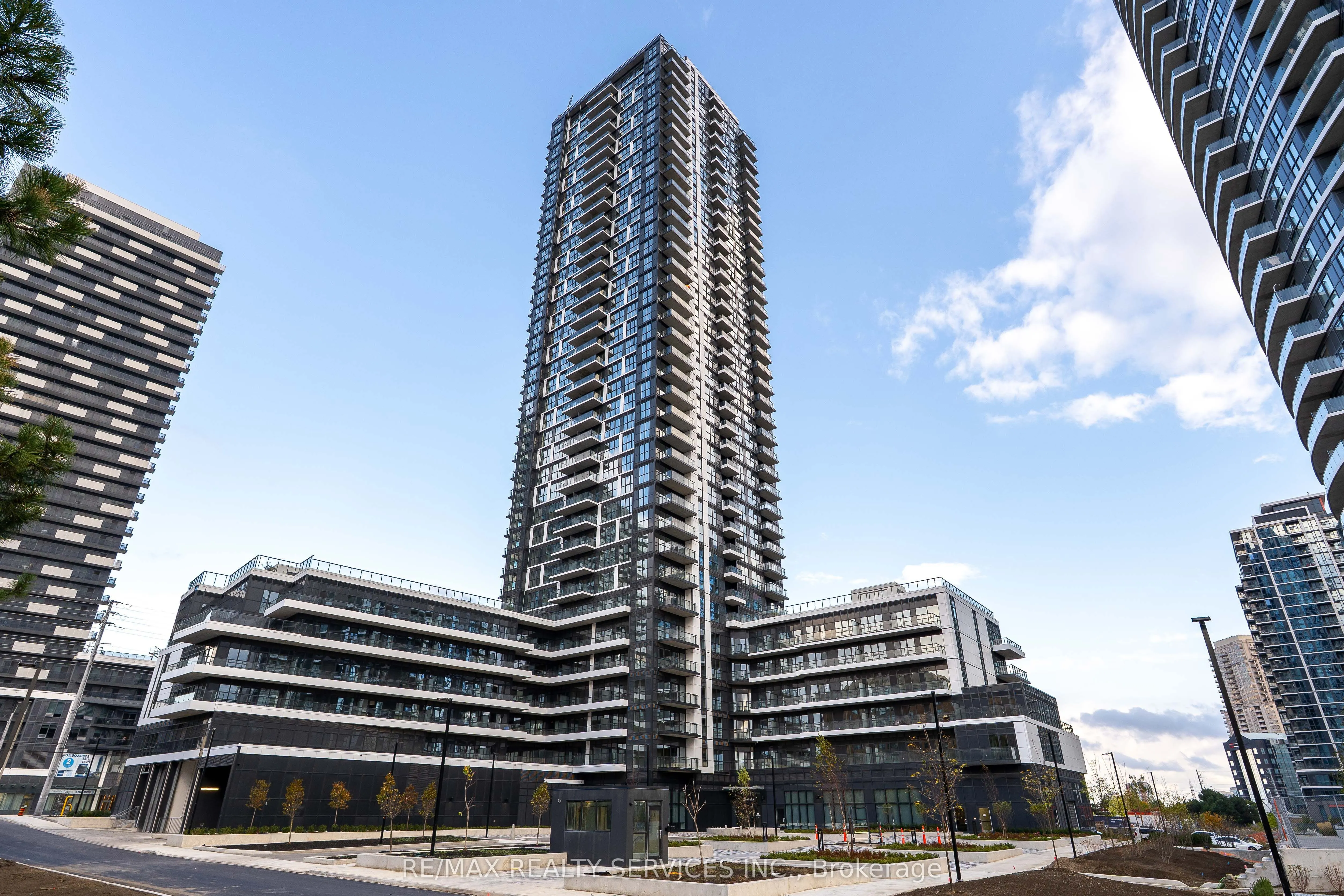 15 Watergarden Drive, #2501