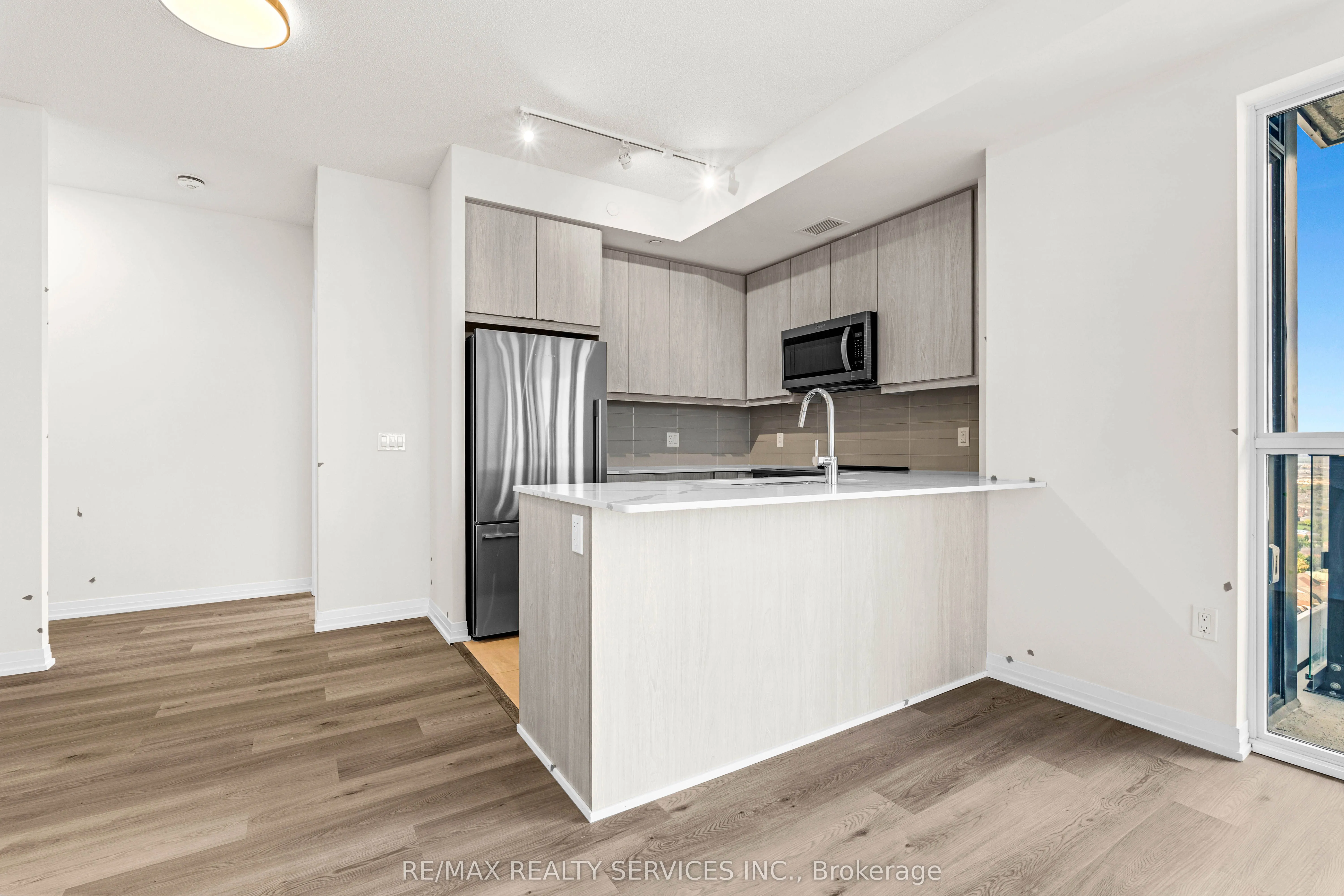 15 Watergarden Drive, #2501