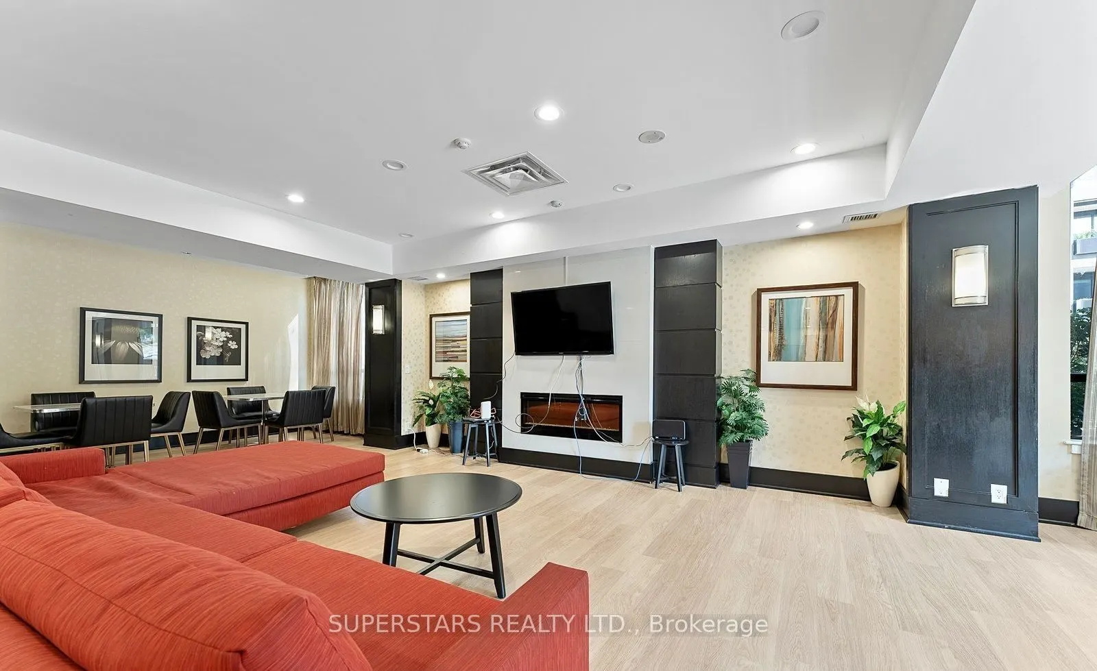55 De Boers Drive, #502