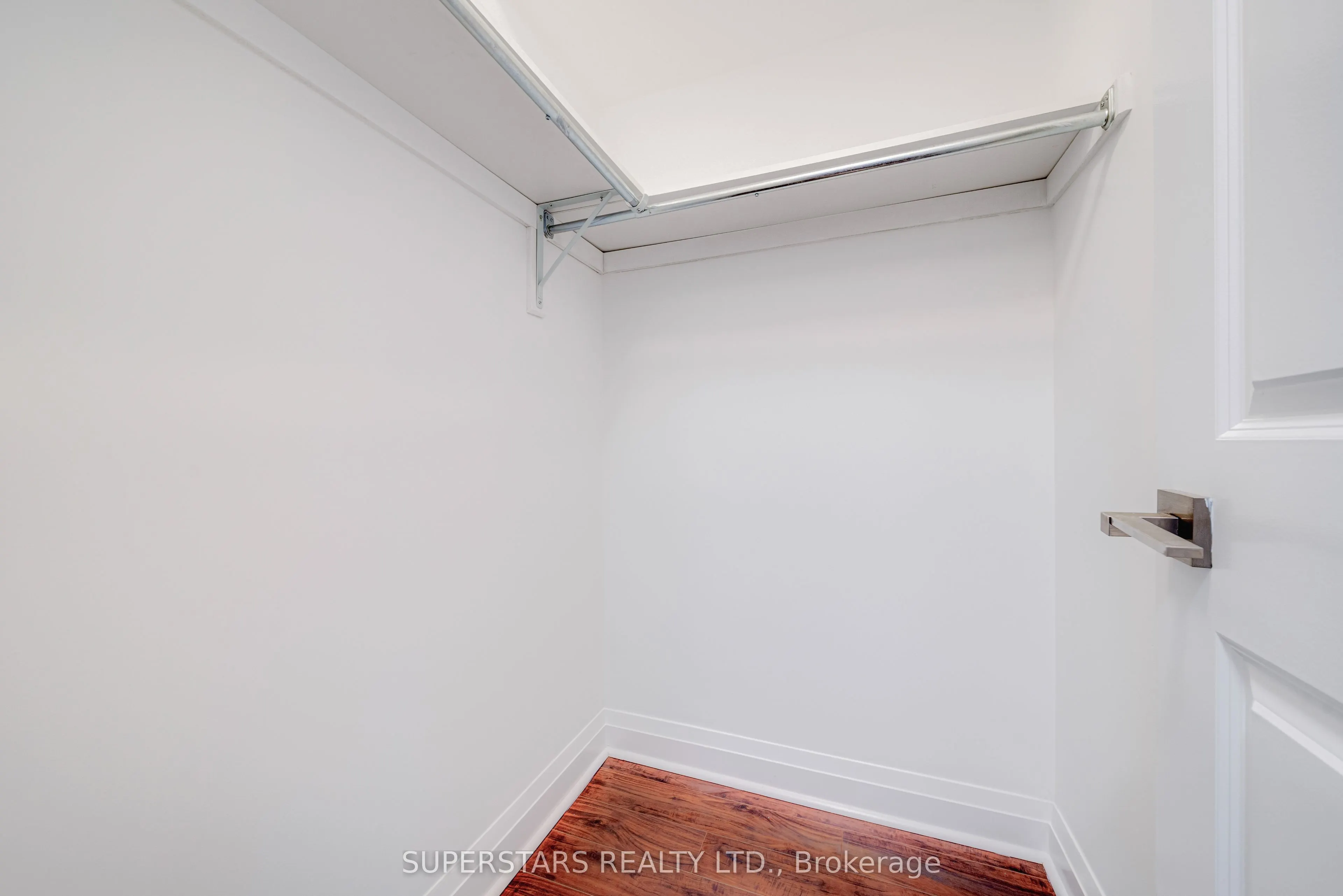 55 De Boers Drive, #502