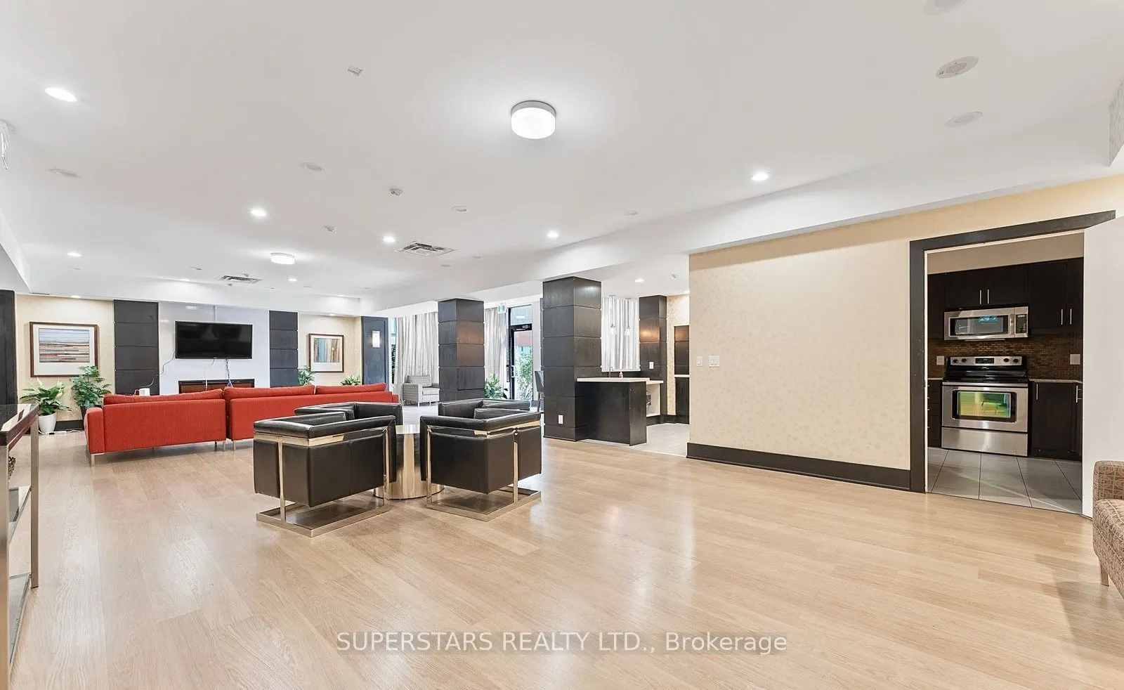 55 De Boers Drive, #502