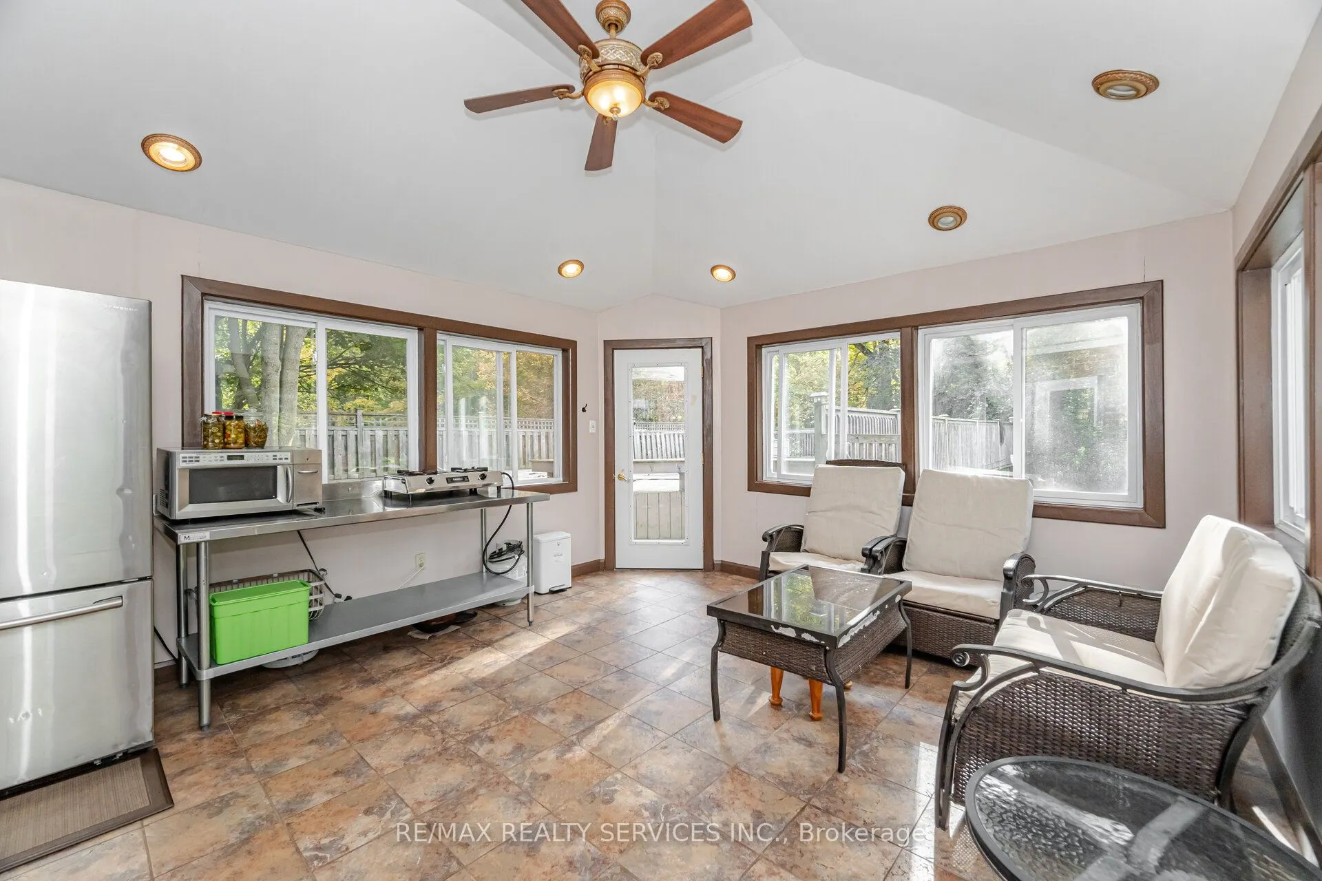 14 Snowberry Court
