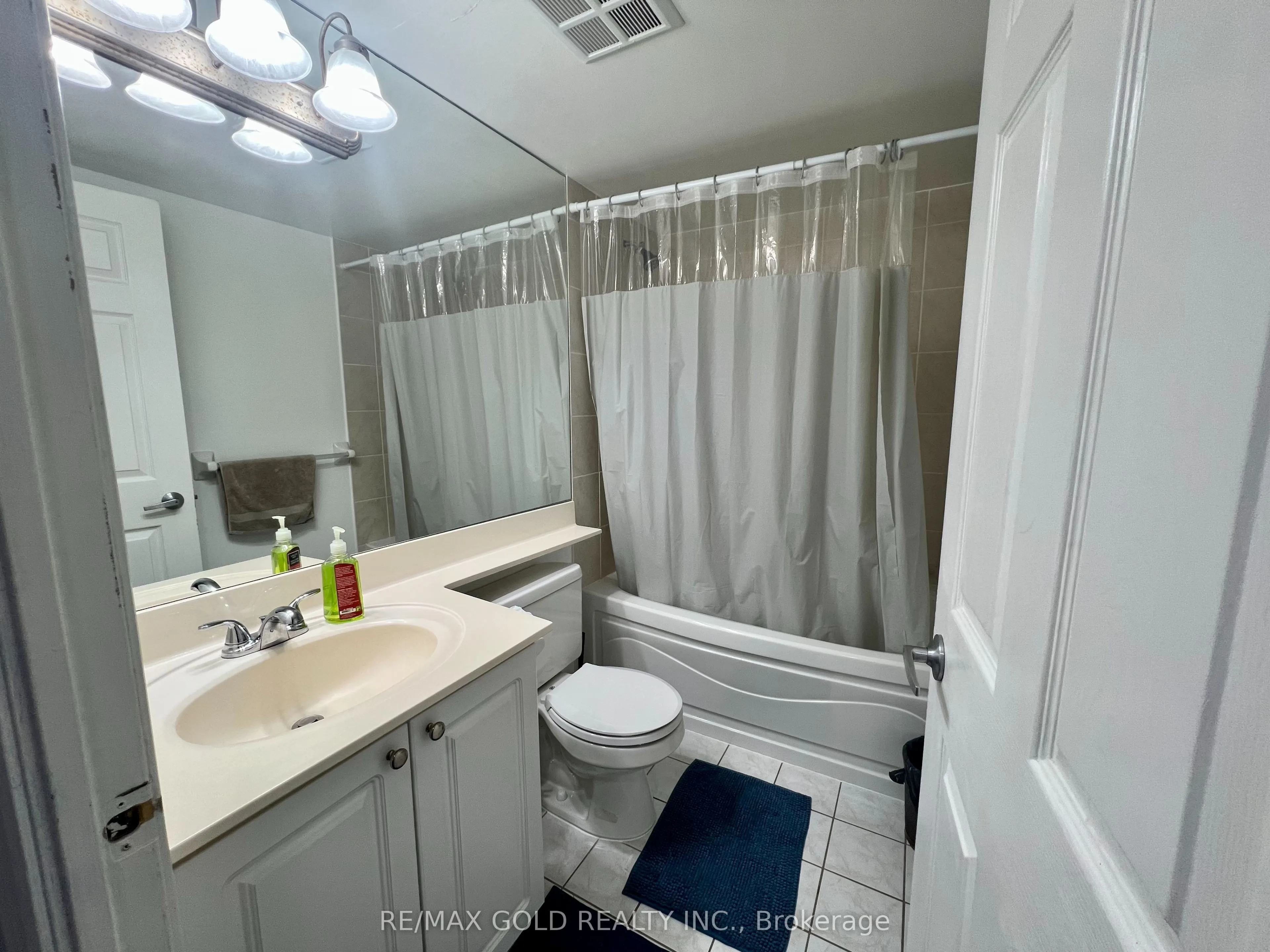 3880 Duke Of York Boulevard, ##2207