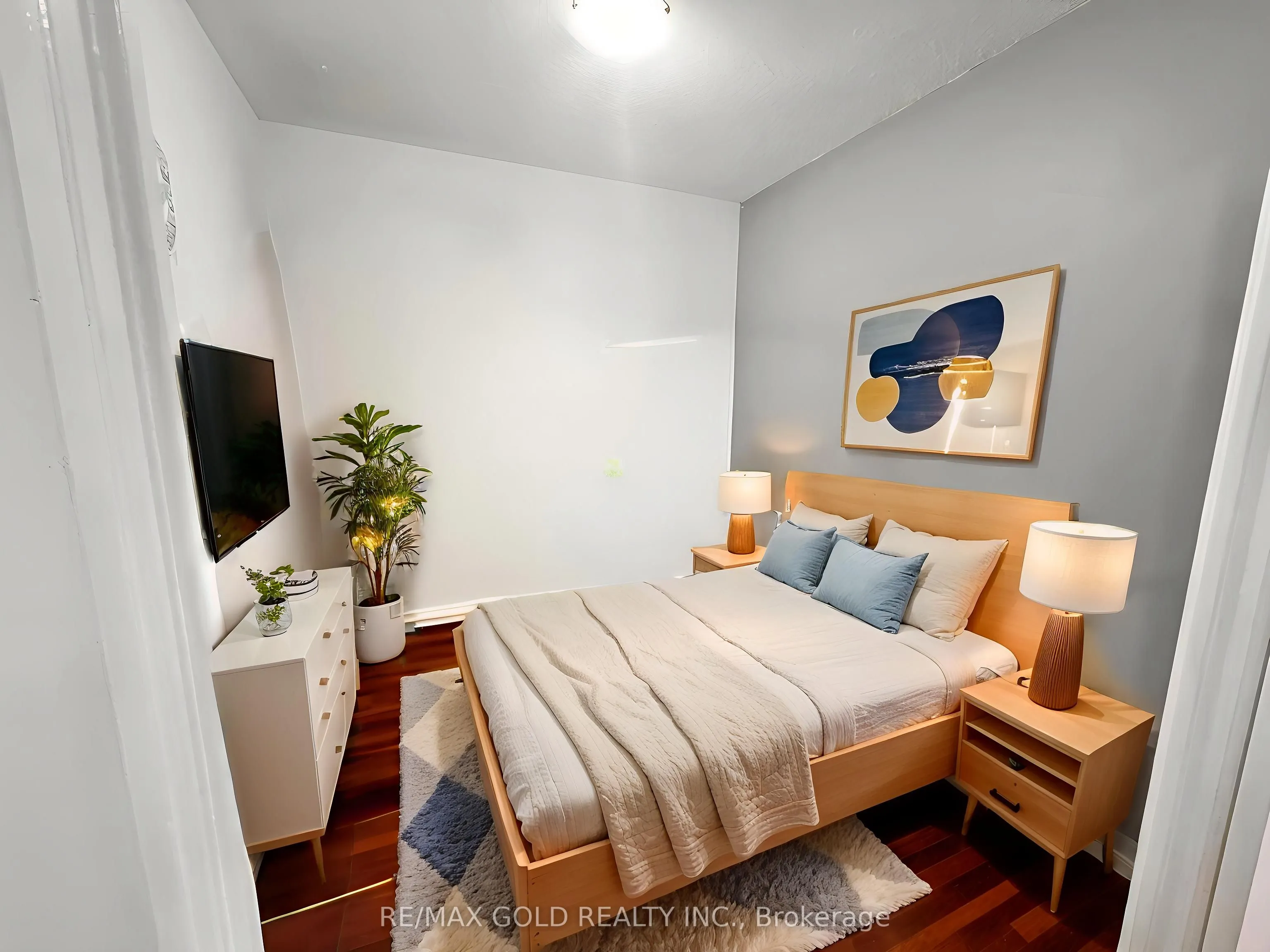 3880 Duke Of York Boulevard, ##2207