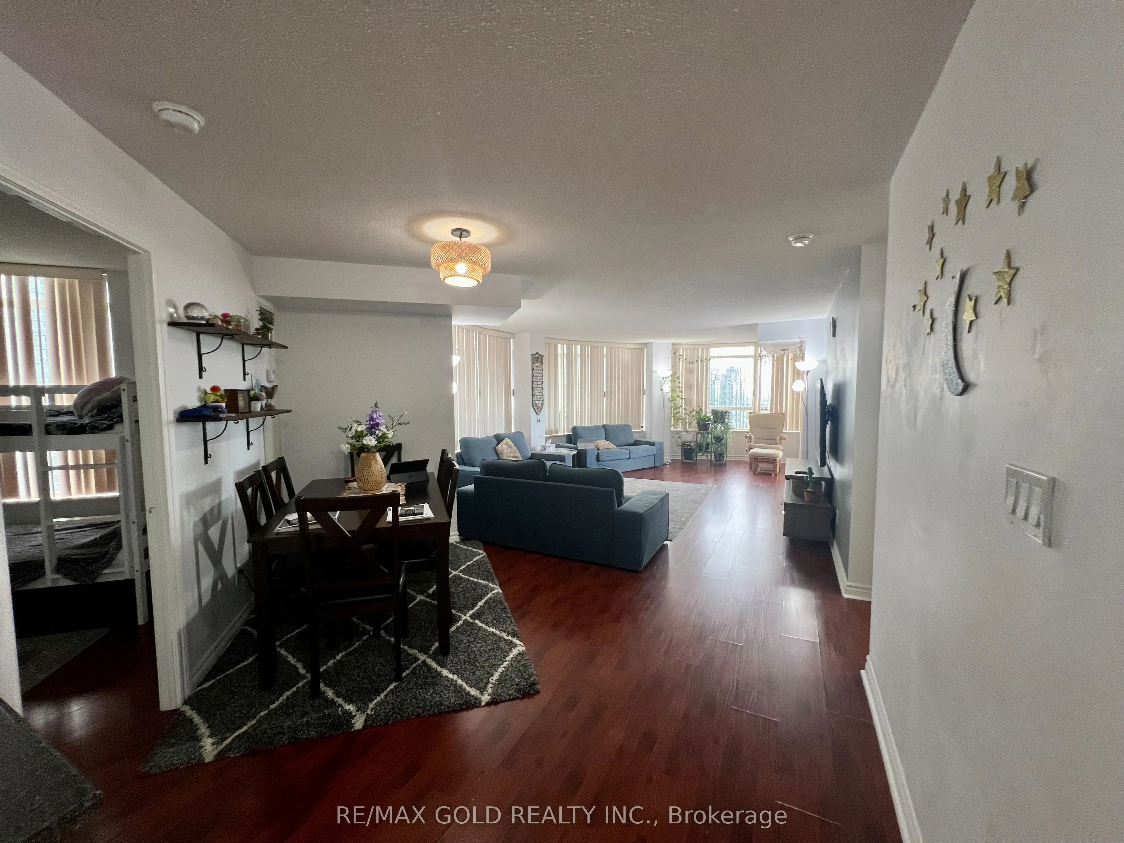 3880 Duke Of York Boulevard, ##2207