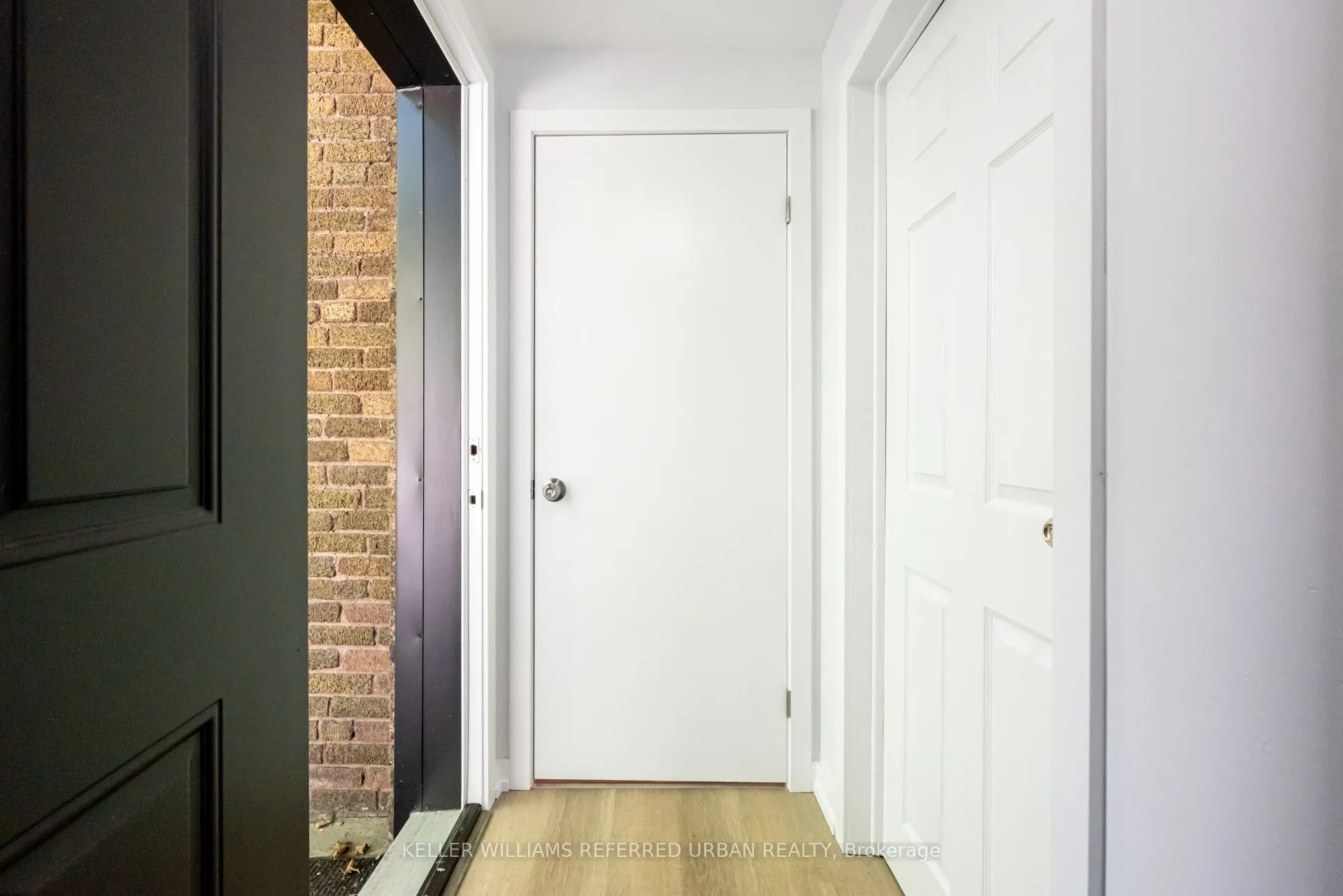 2556 Lake Shore Boulevard W, #Lower