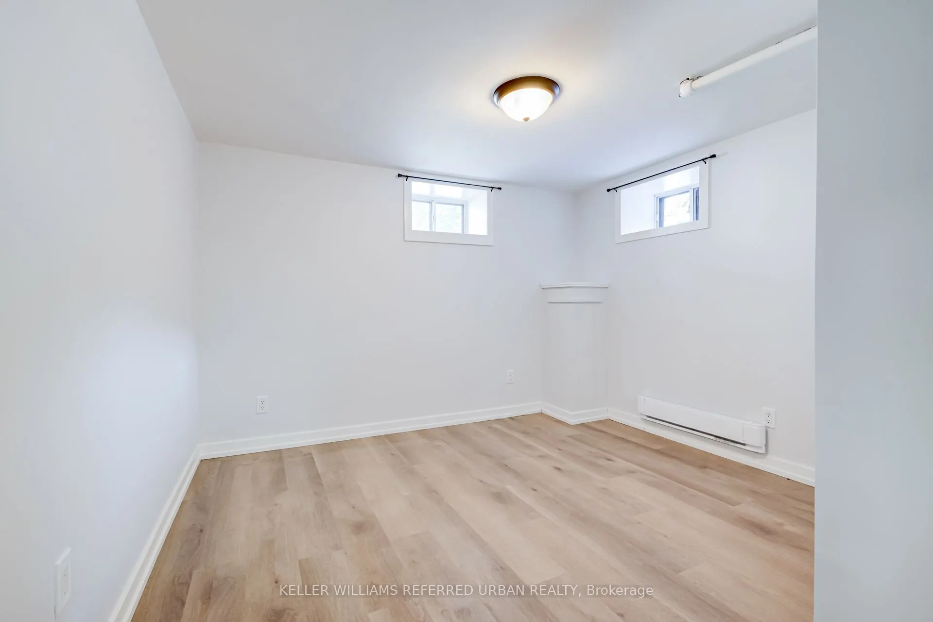 2556 Lake Shore Boulevard W, #Lower