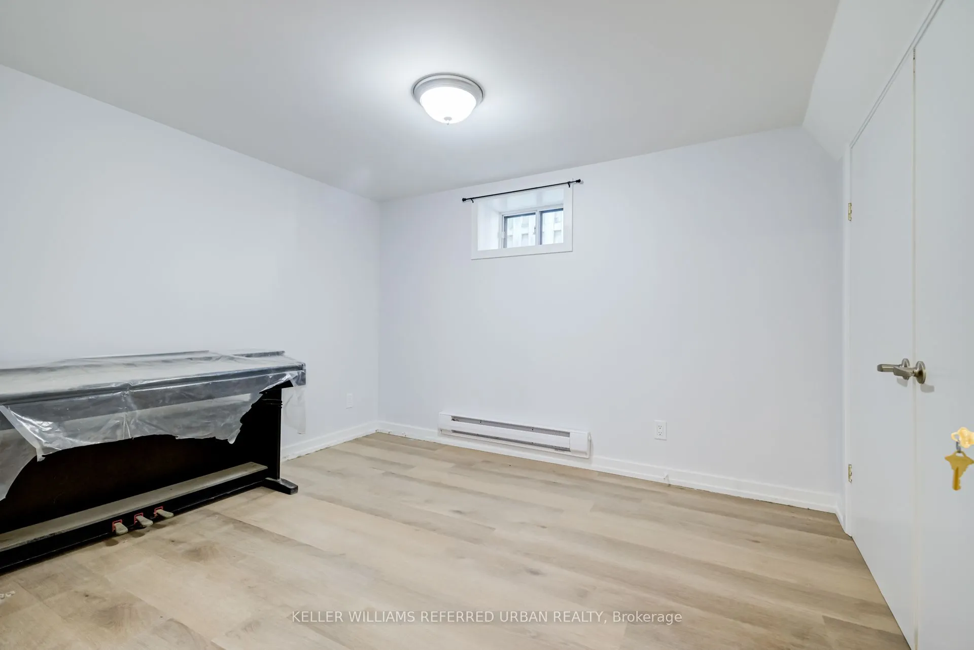 2556 Lake Shore Boulevard W, #Lower
