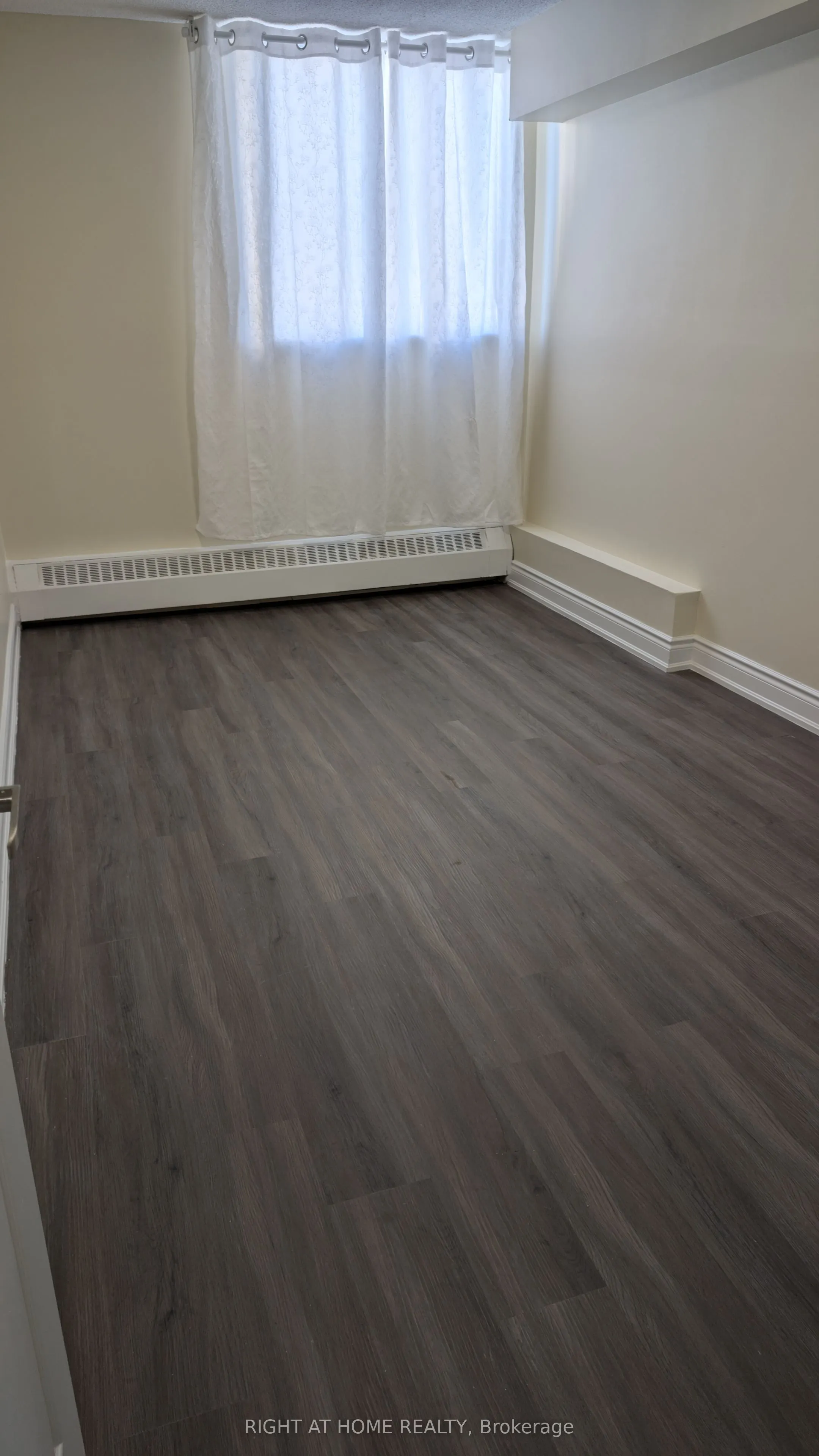 340 Dixon Road N, #1115