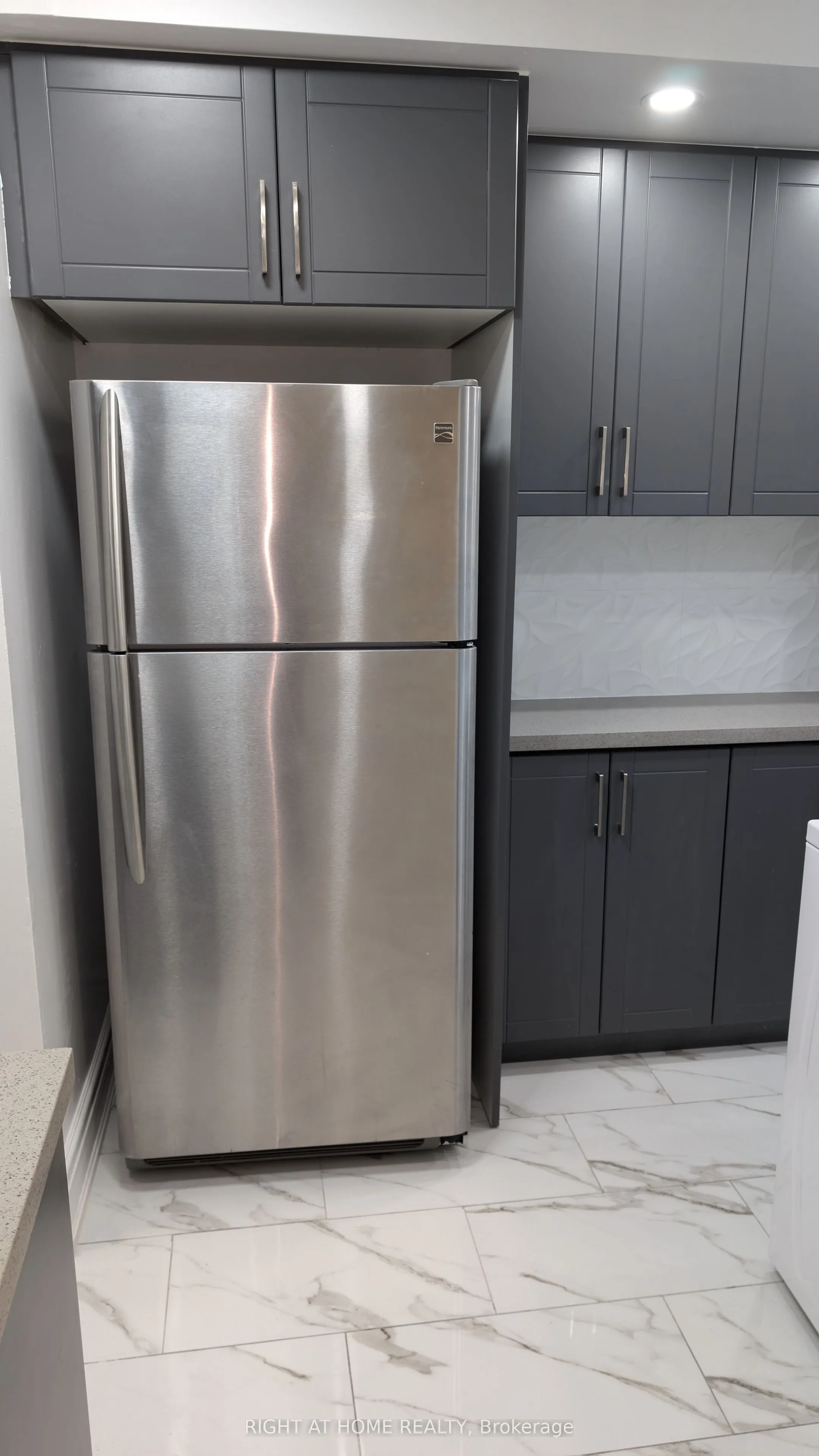 340 Dixon Road N, #1115