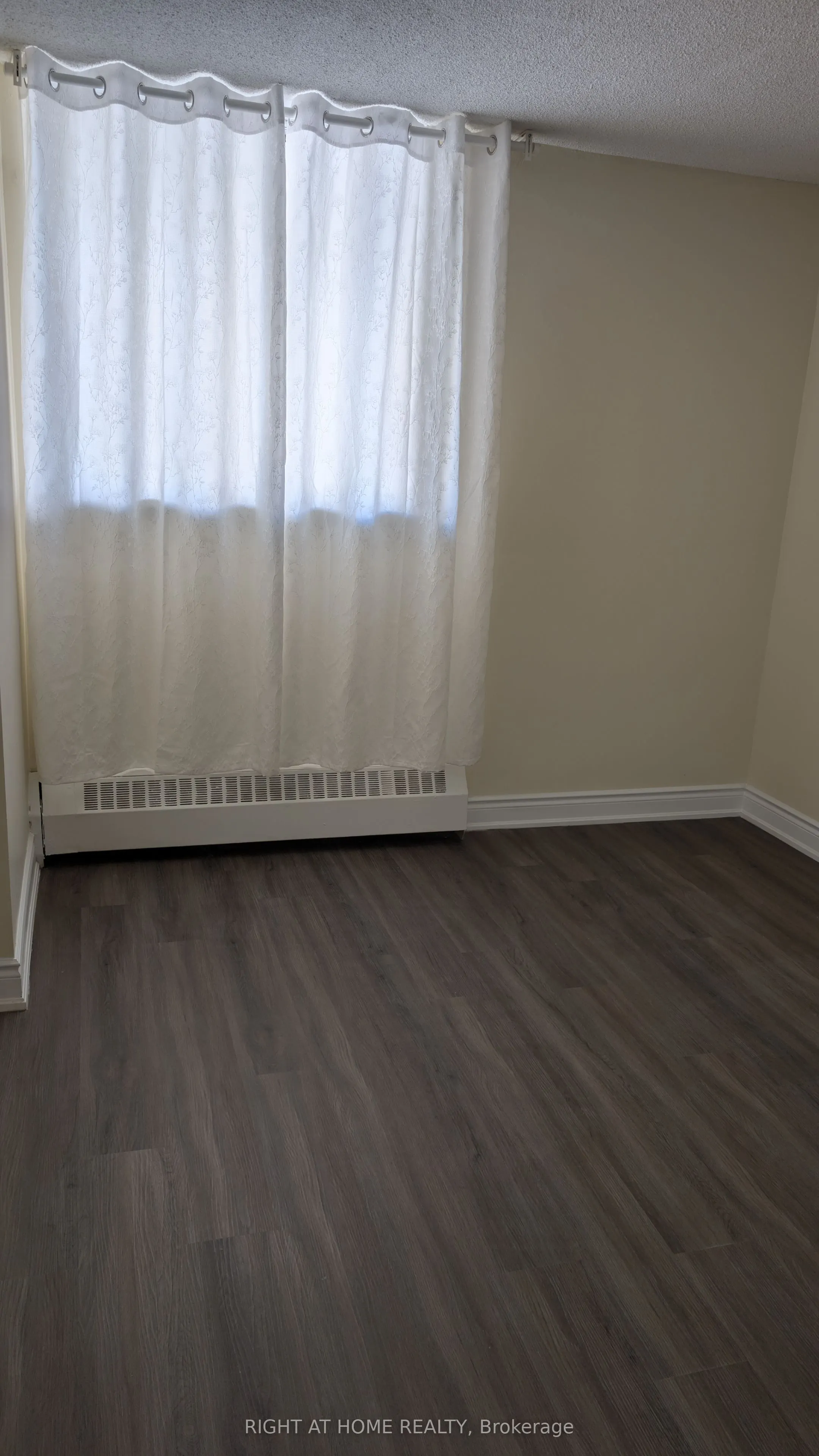 340 Dixon Road N, #1115