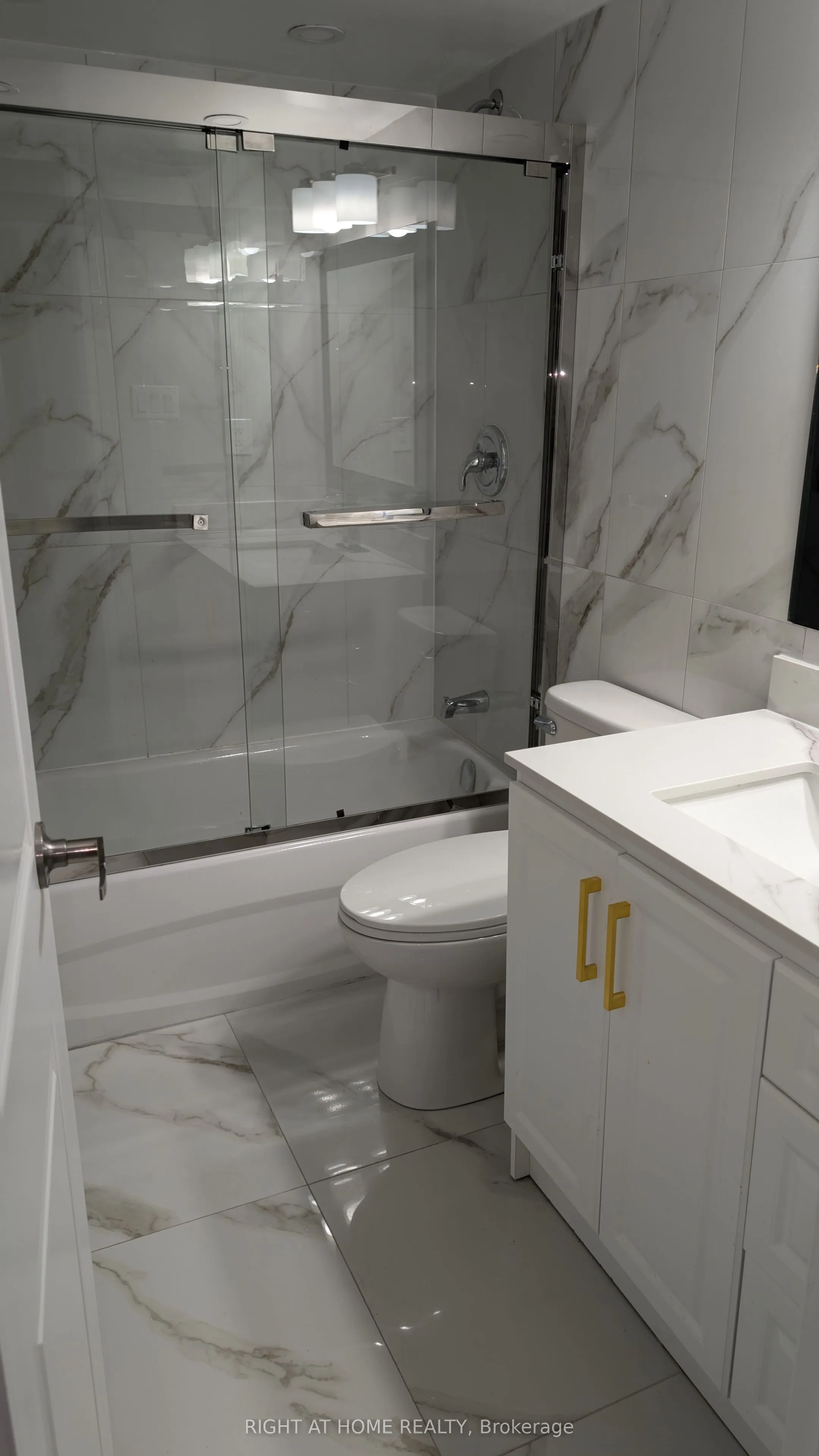 340 Dixon Road N, #1115