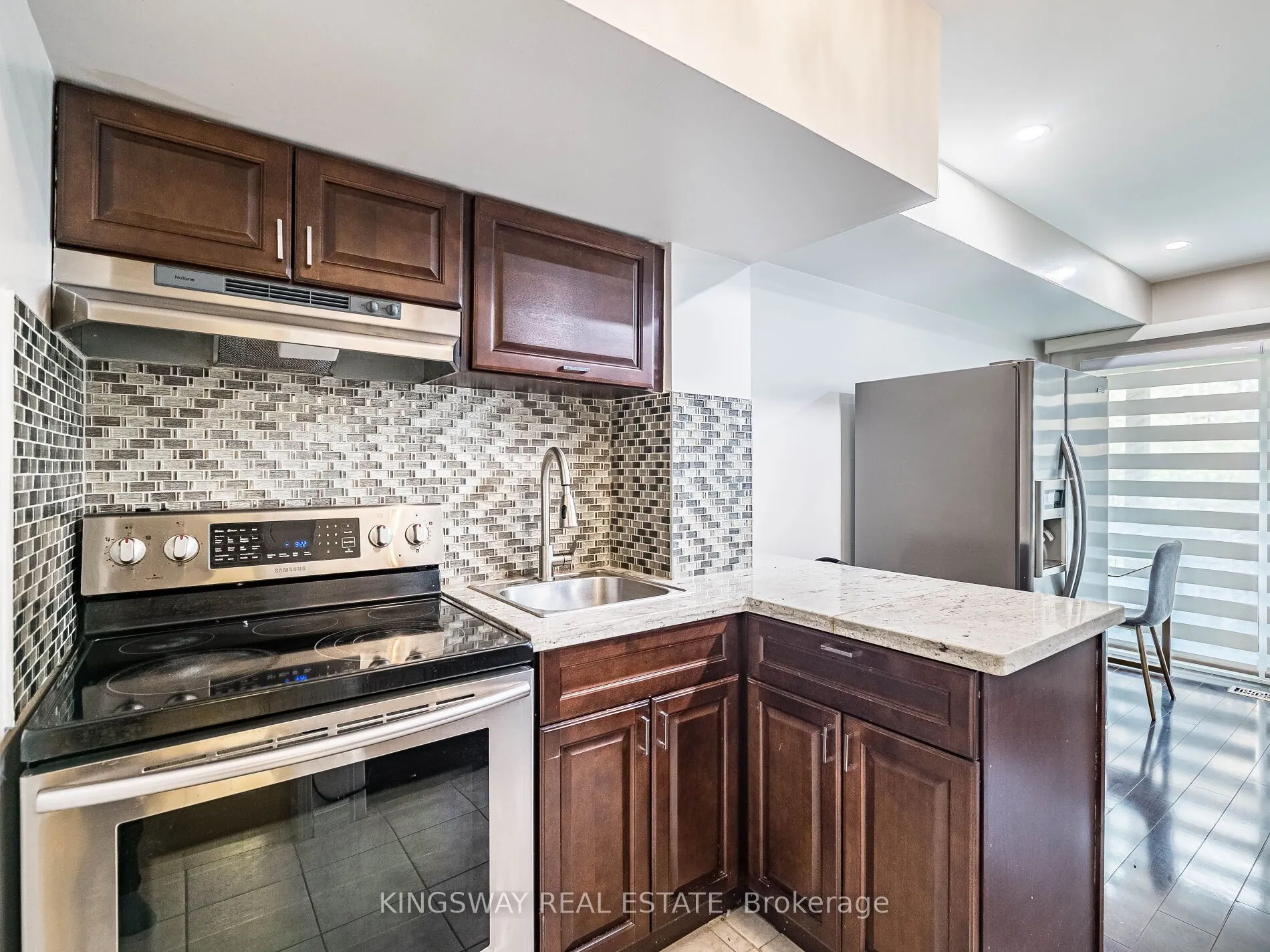 3221 Redpath Circle