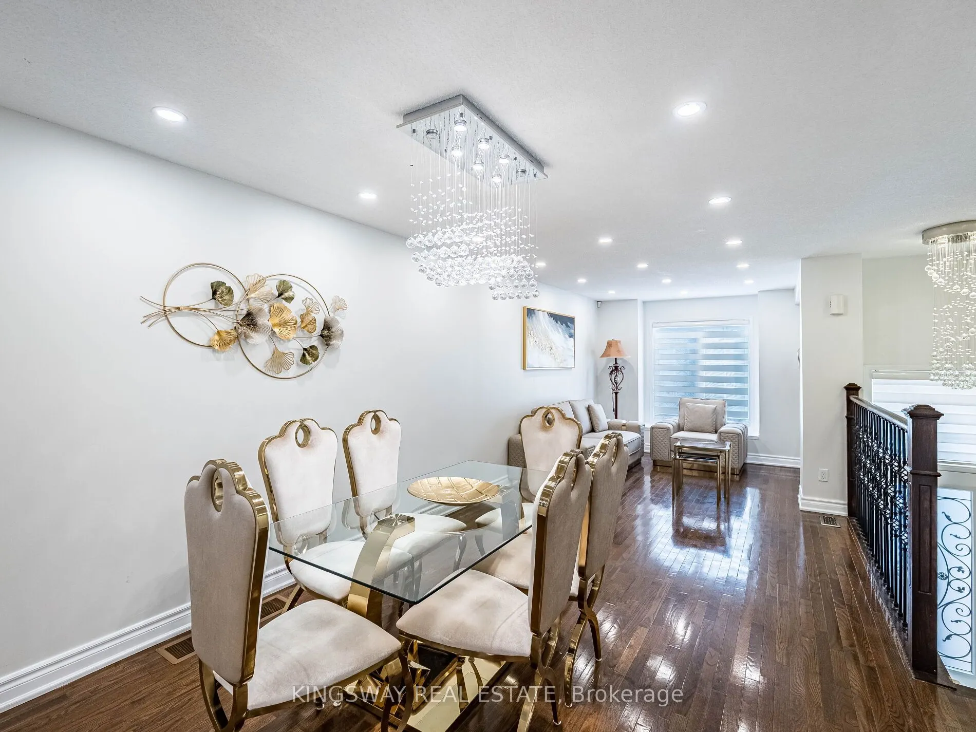 3221 Redpath Circle