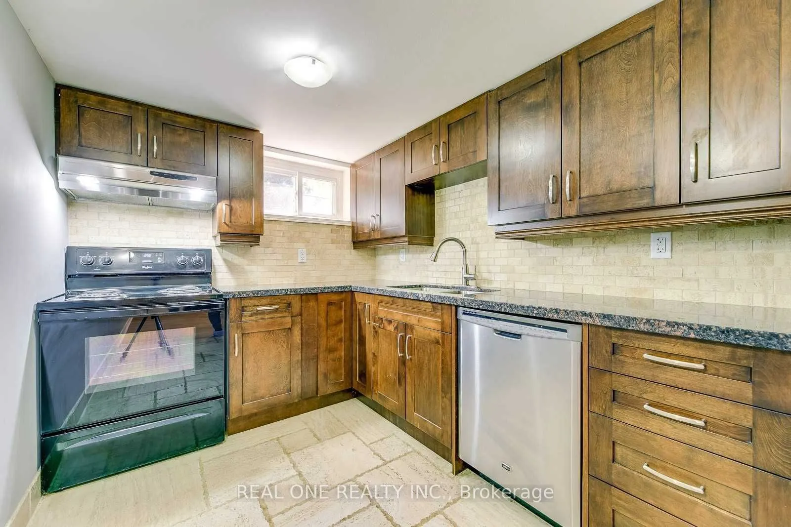2048 Edinburgh Drive, #Lower