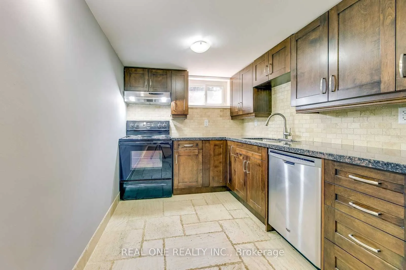 2048 Edinburgh Drive, #Lower