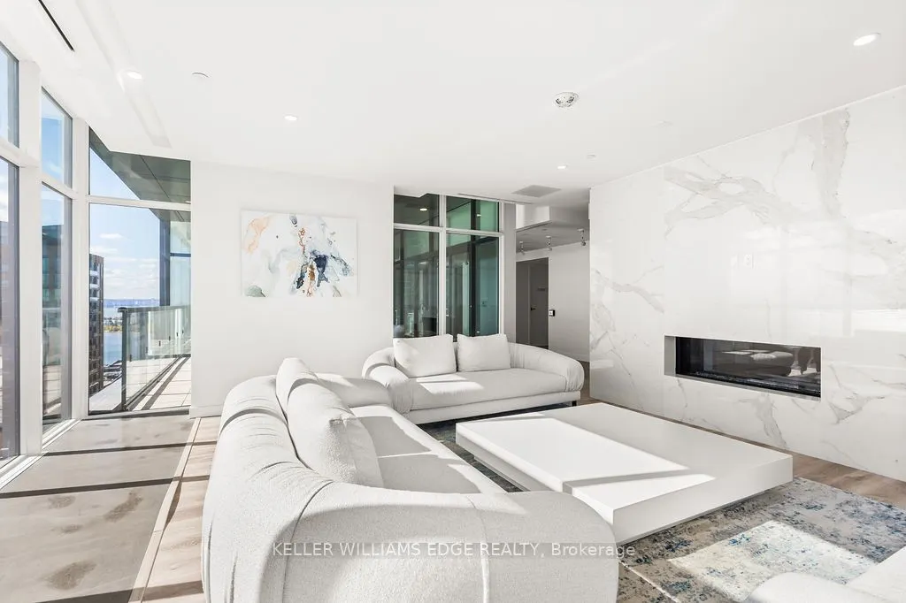 370 Martha Street, #1207