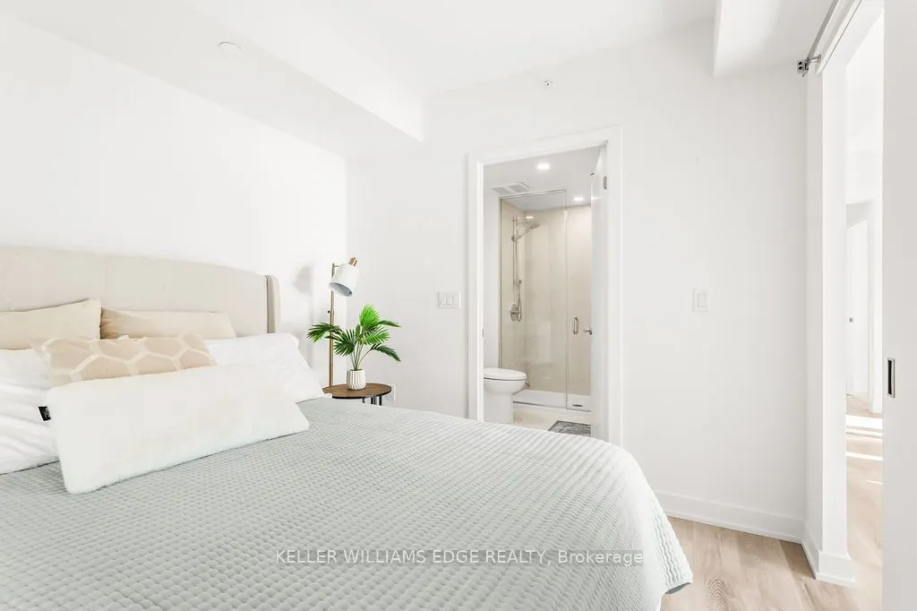370 Martha Street, #1207