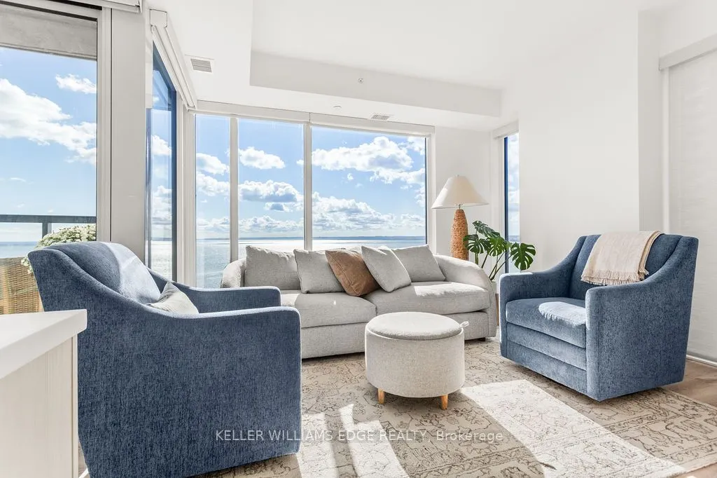 370 Martha Street, #1207