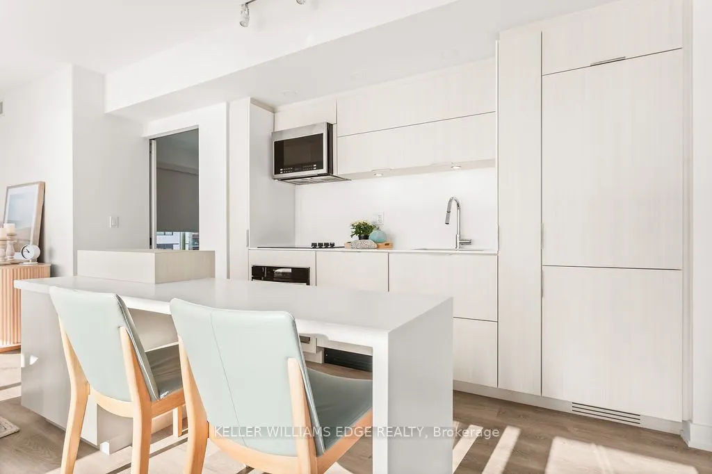 370 Martha Street, #1207