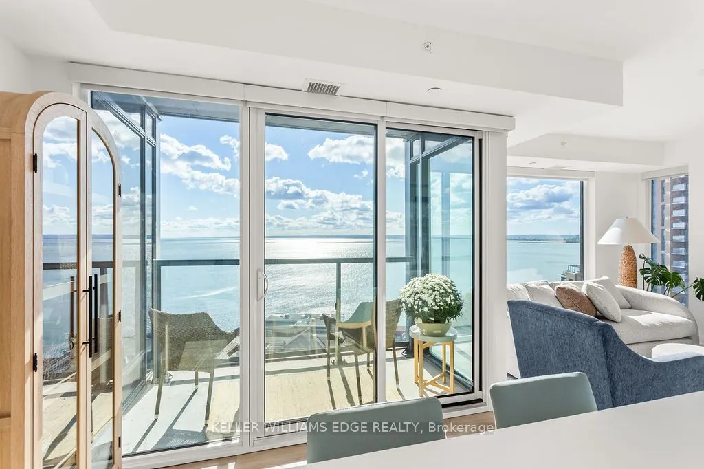 370 Martha Street, #1207
