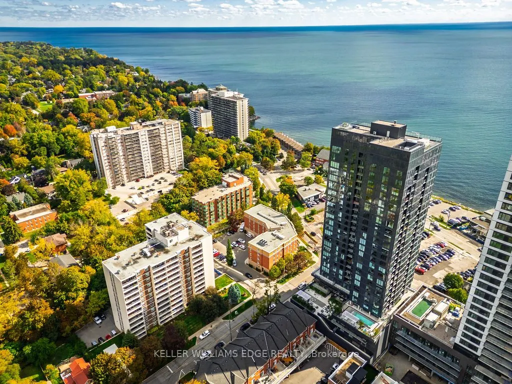 370 Martha Street, #1207