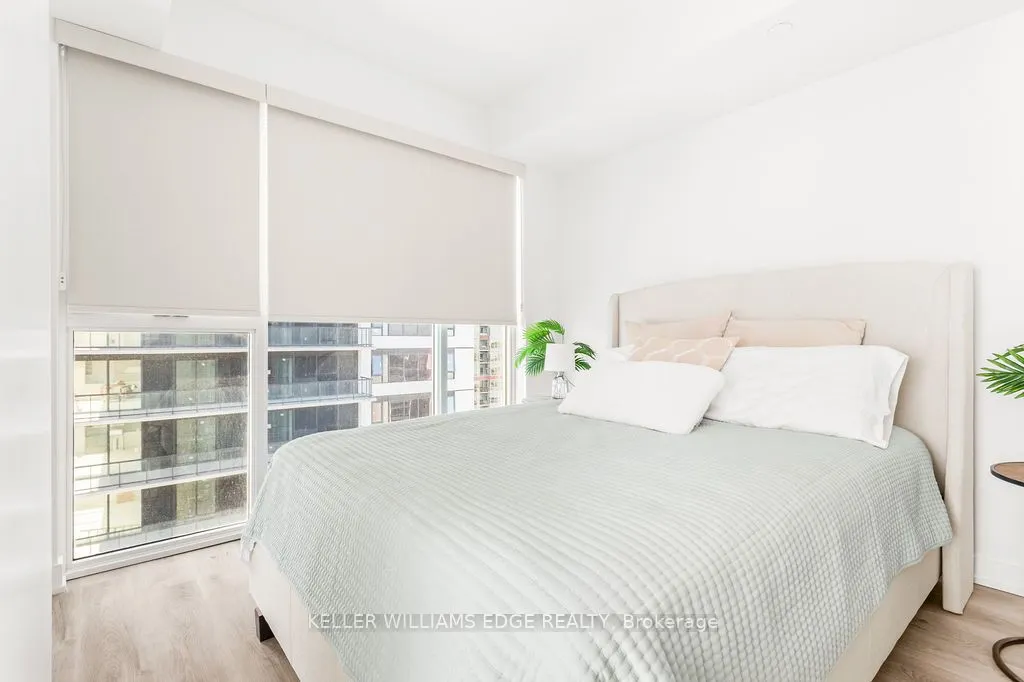 370 Martha Street, #1207