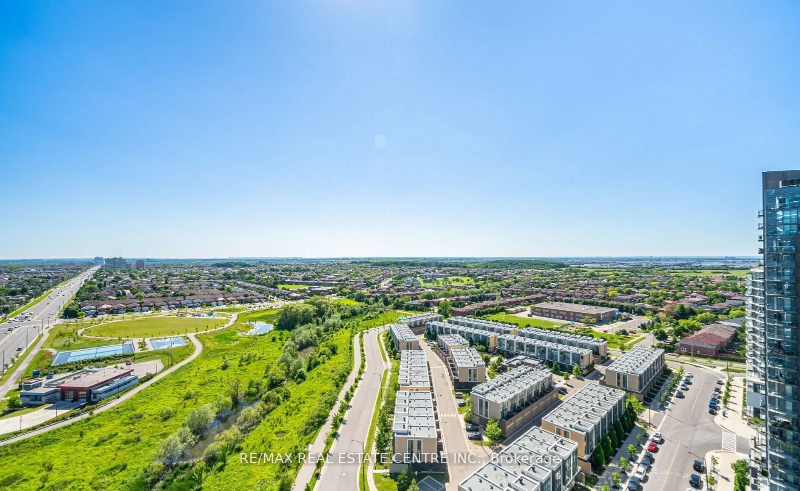 75 Eglinton Avenue W, #109