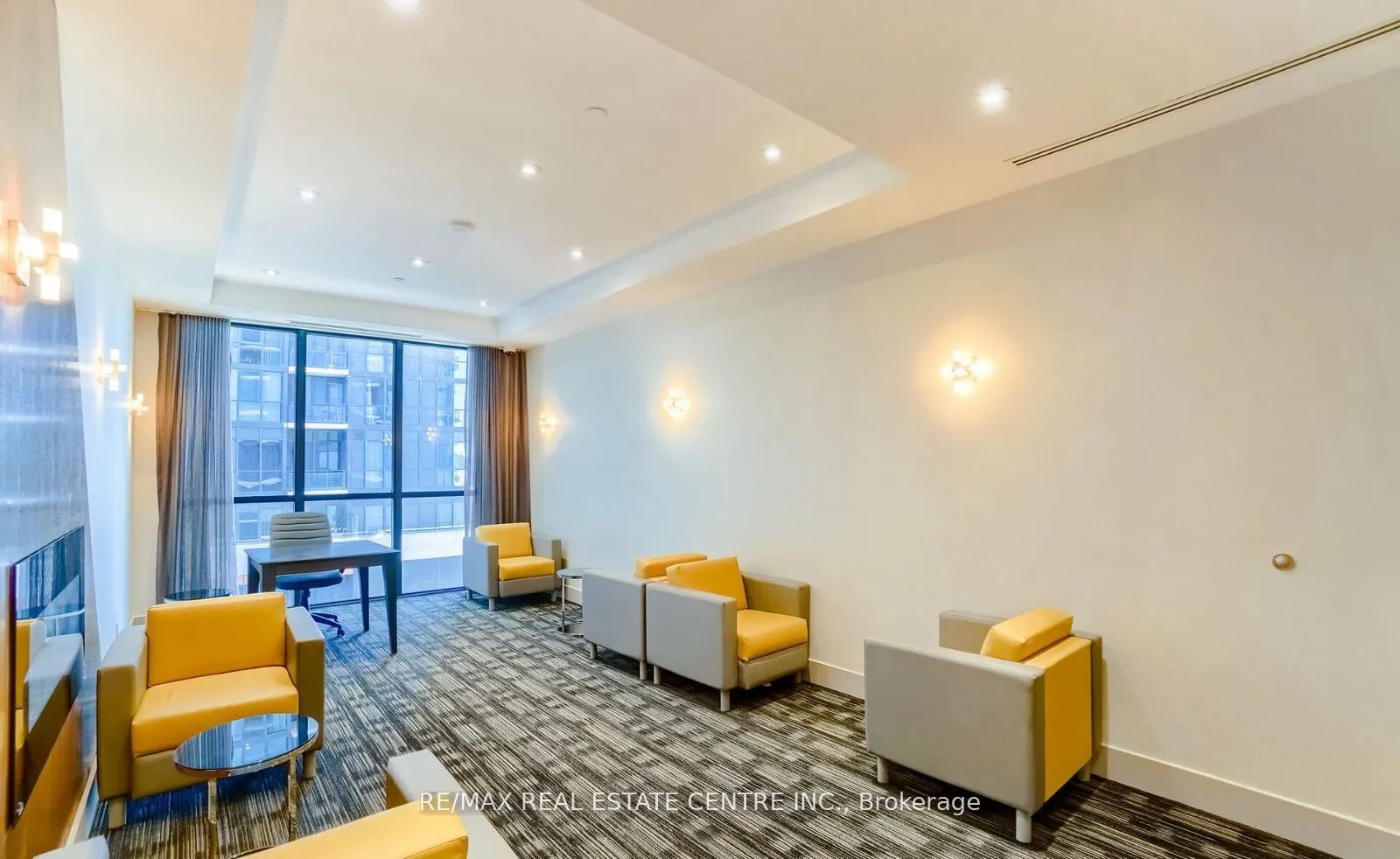 75 Eglinton Avenue W, #109