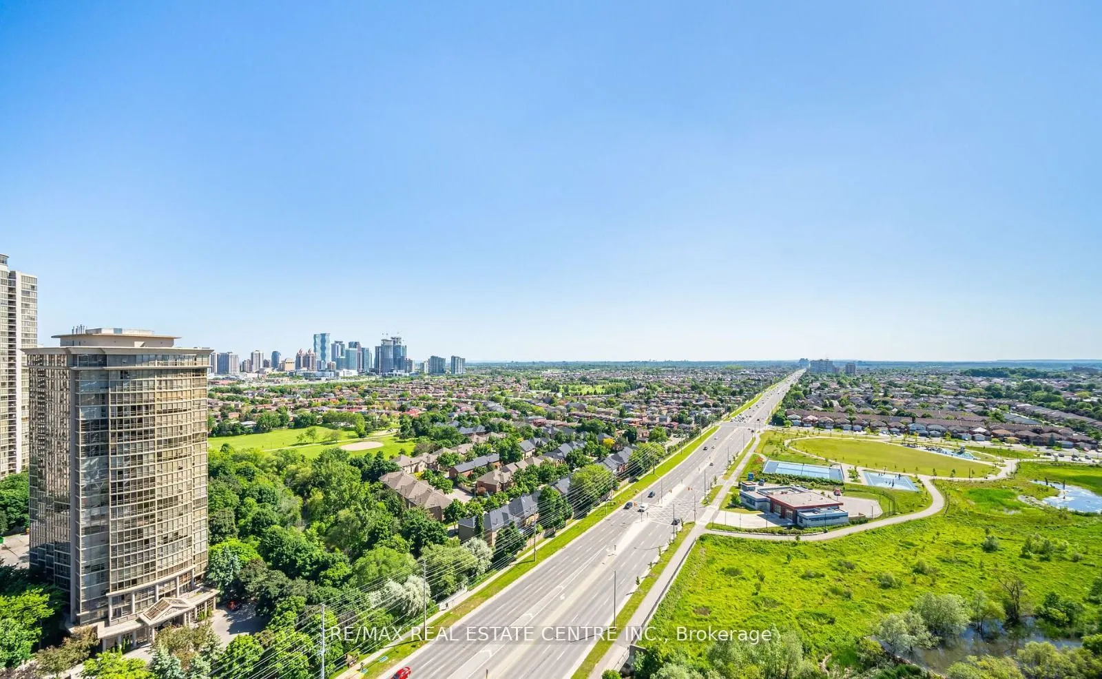 75 Eglinton Avenue W, #109
