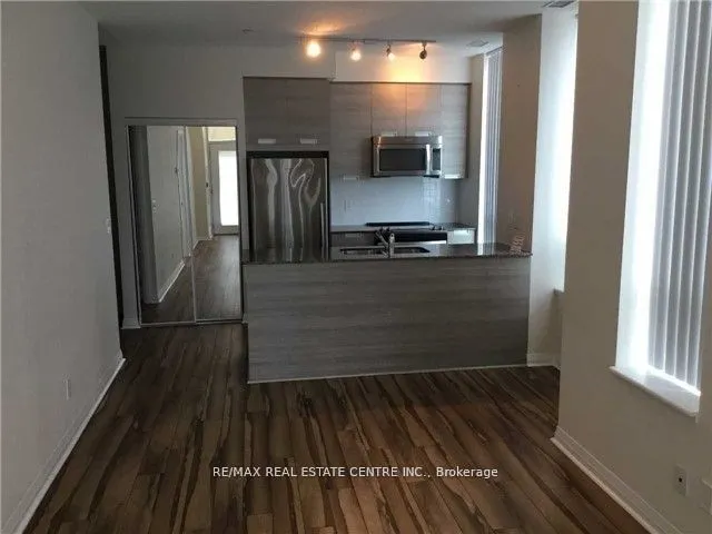 75 Eglinton Avenue W, #109