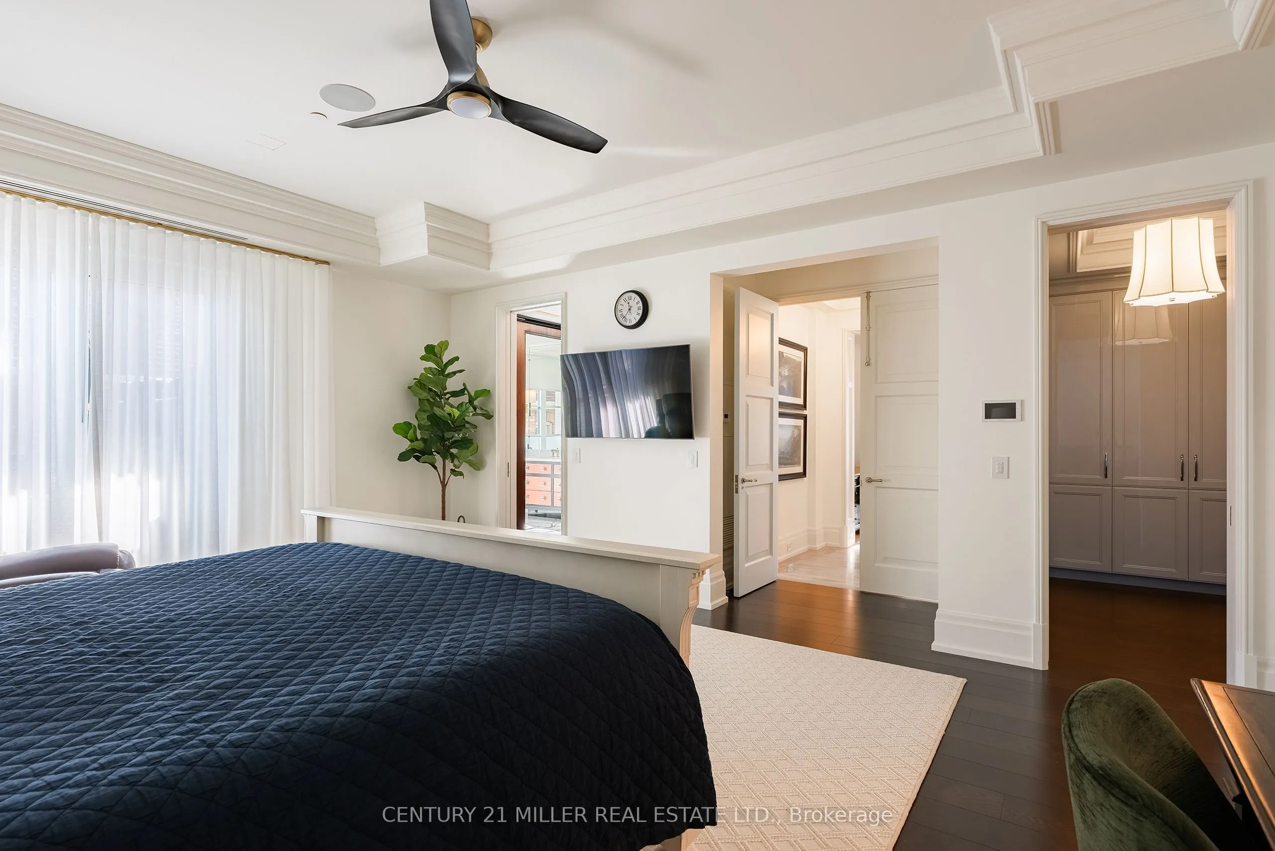 300 Randall Street, #212
