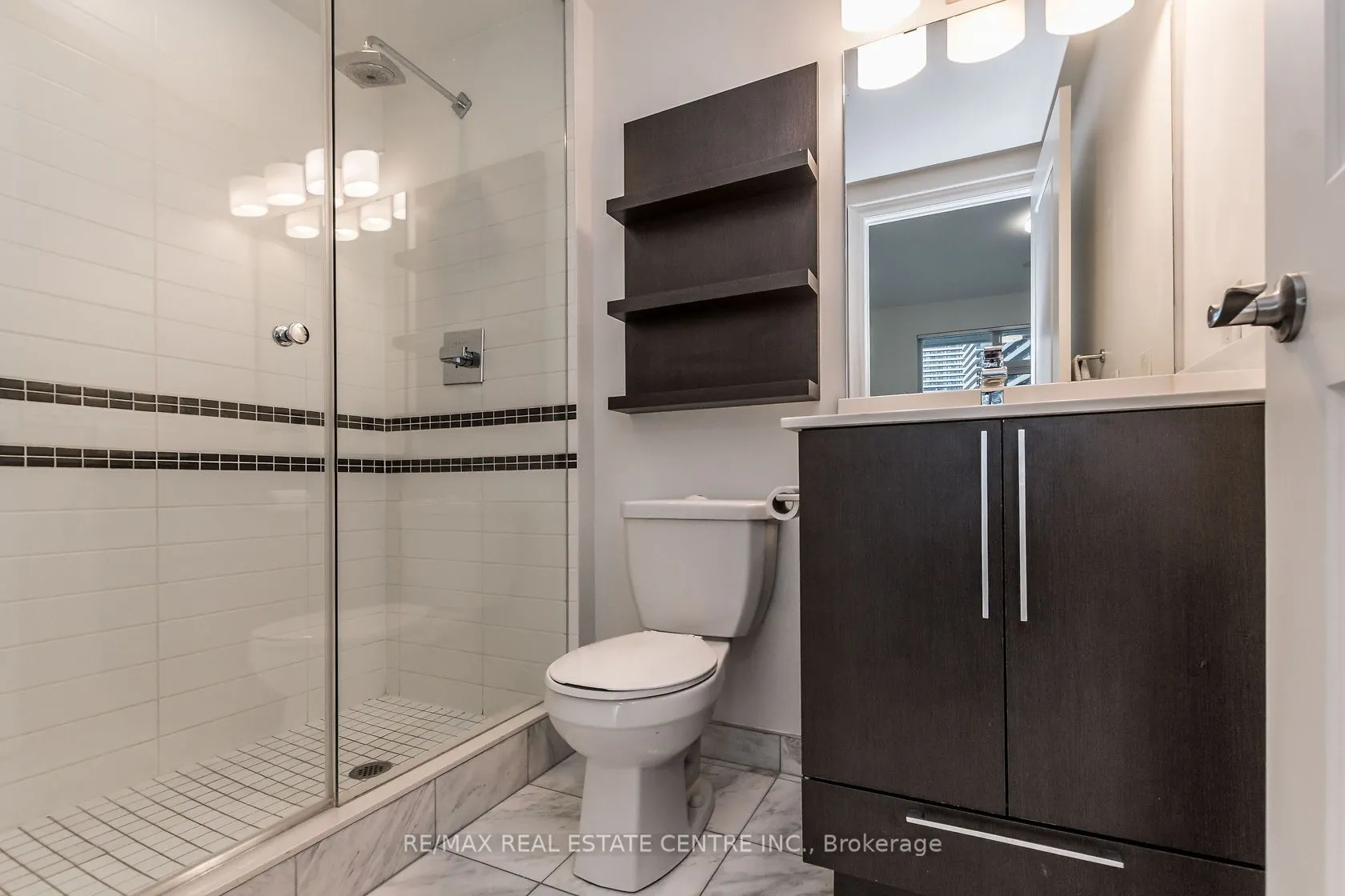 16 Brookers Lane, #3601