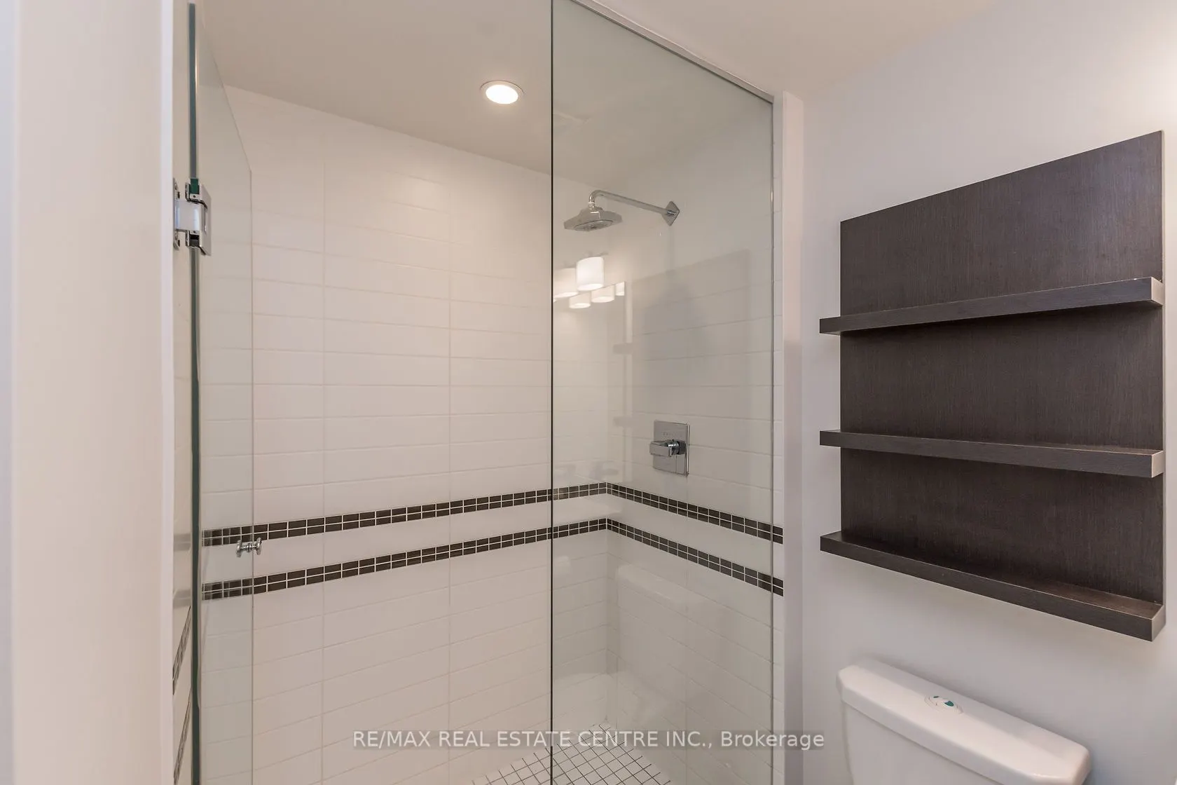 16 Brookers Lane, #3601