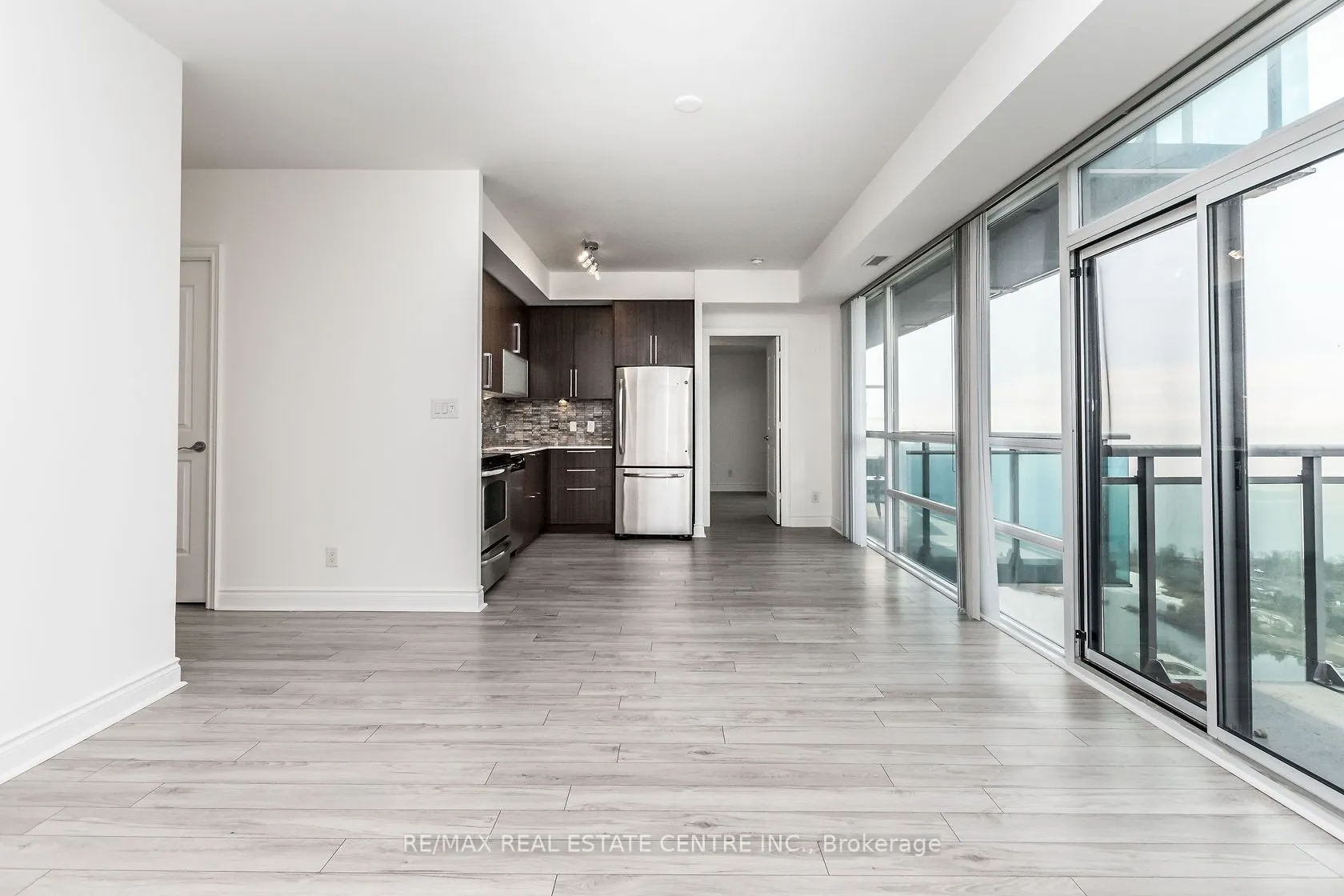 16 Brookers Lane, #3601