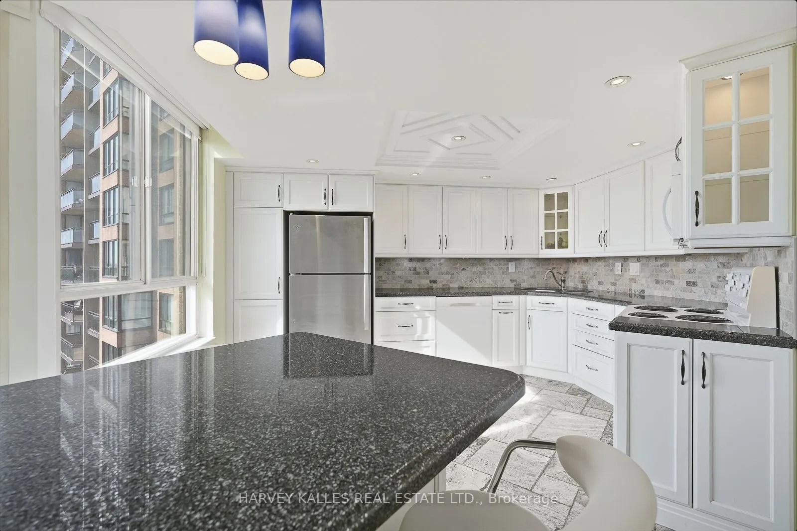 20 Cherrytree Drive, #812