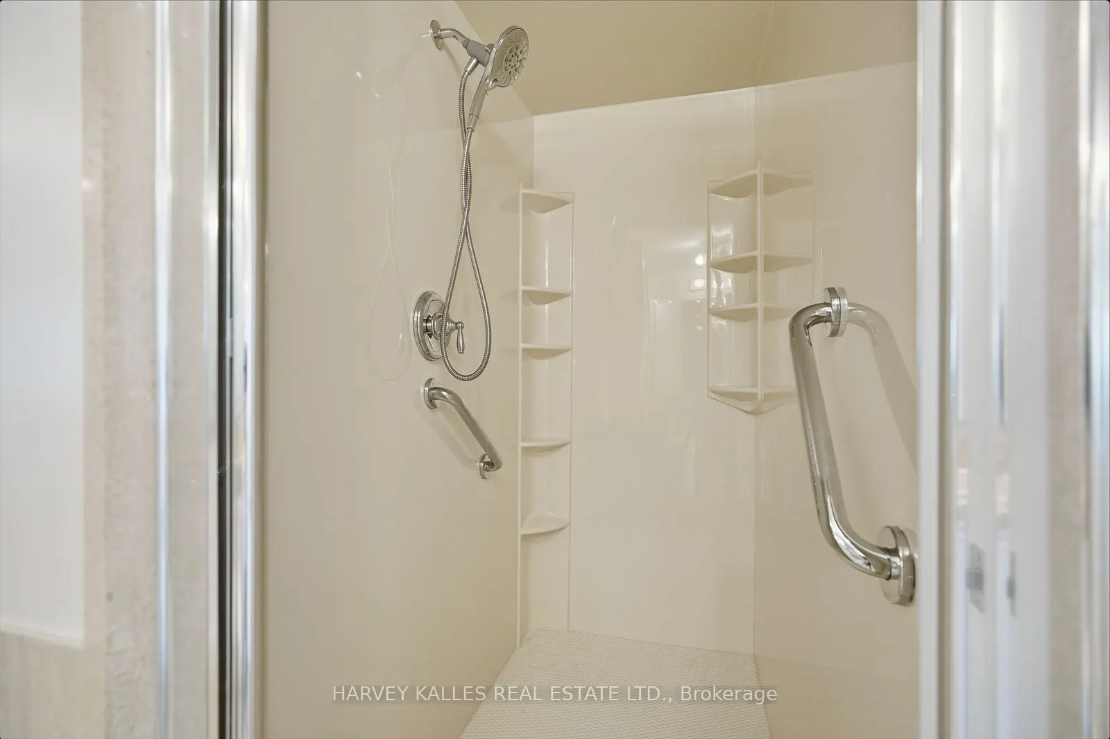 20 Cherrytree Drive, #812
