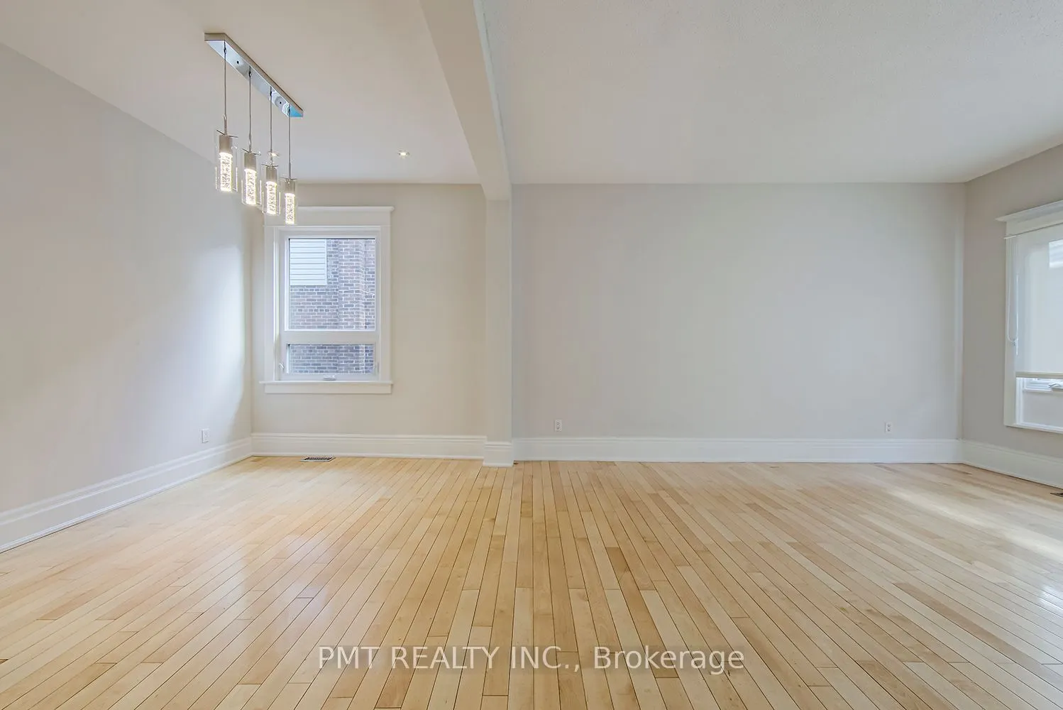 39 Windermere Avenue, #Main
