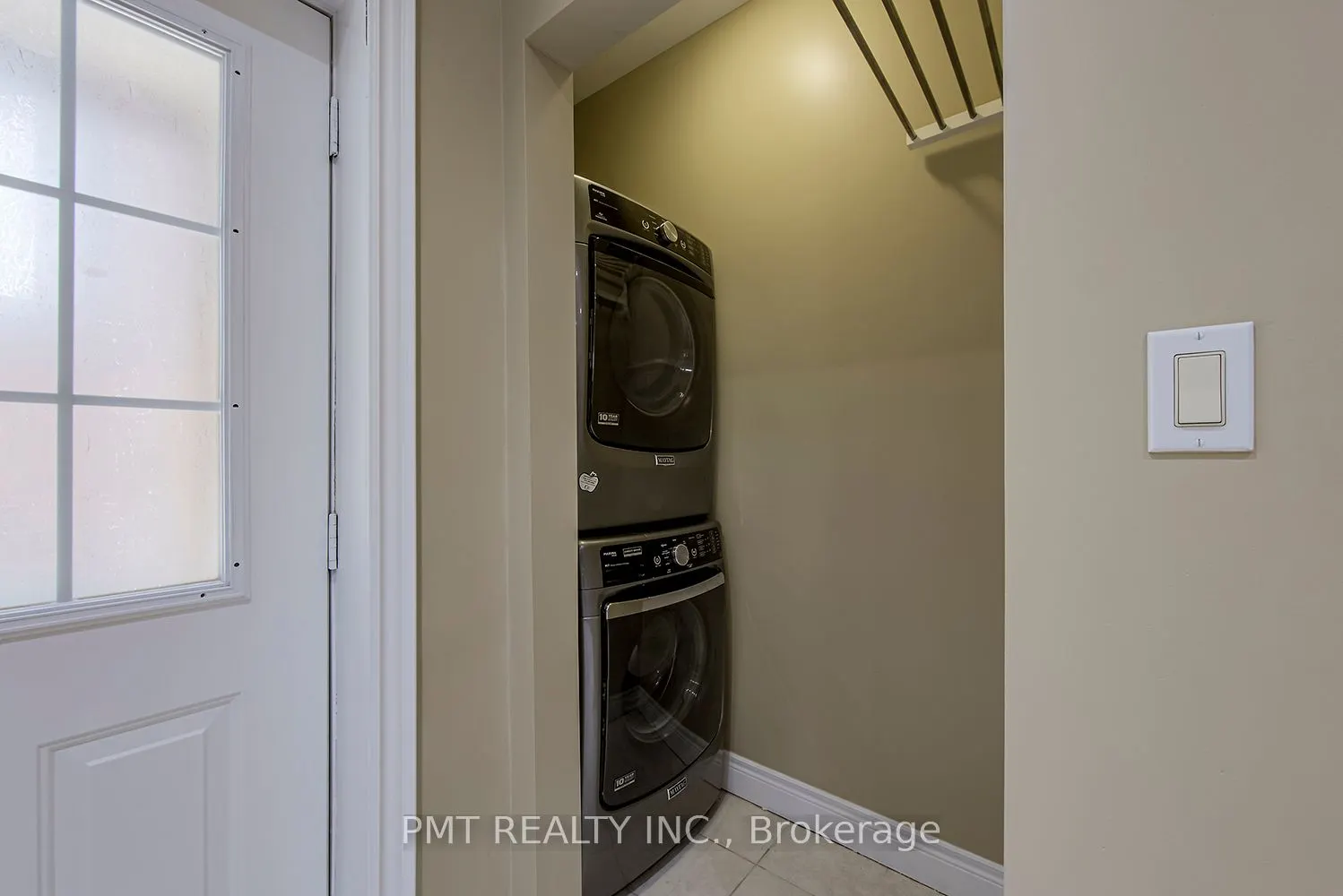 39 Windermere Avenue, #Main