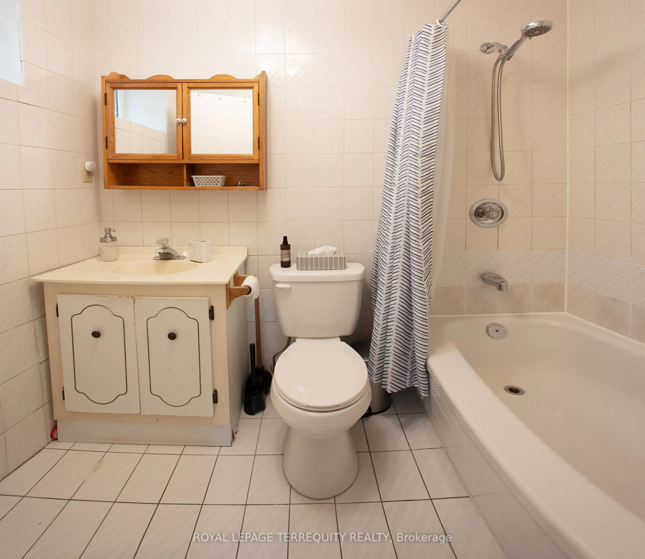 10 Northcliffe Boulevard, #Basement