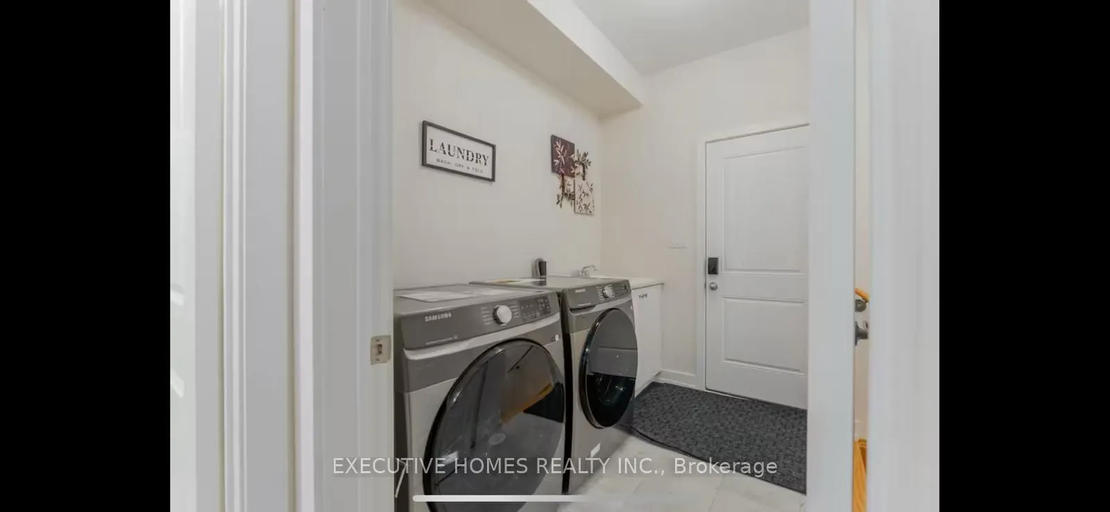 3092 Meadowridge Drive