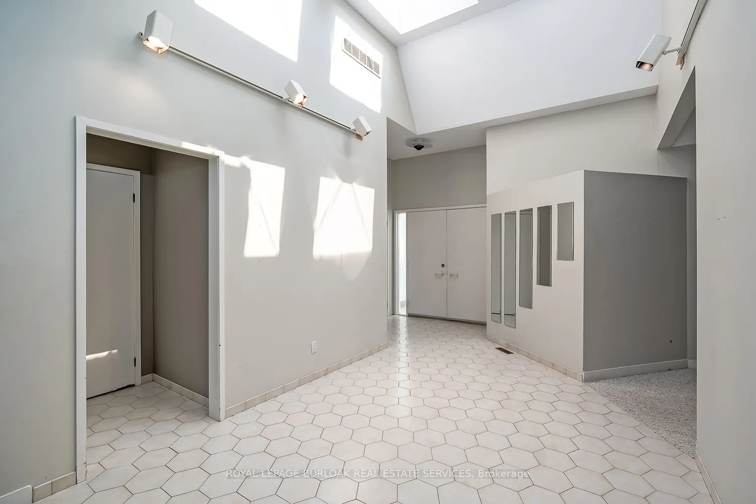 4189 Inglewood Drive