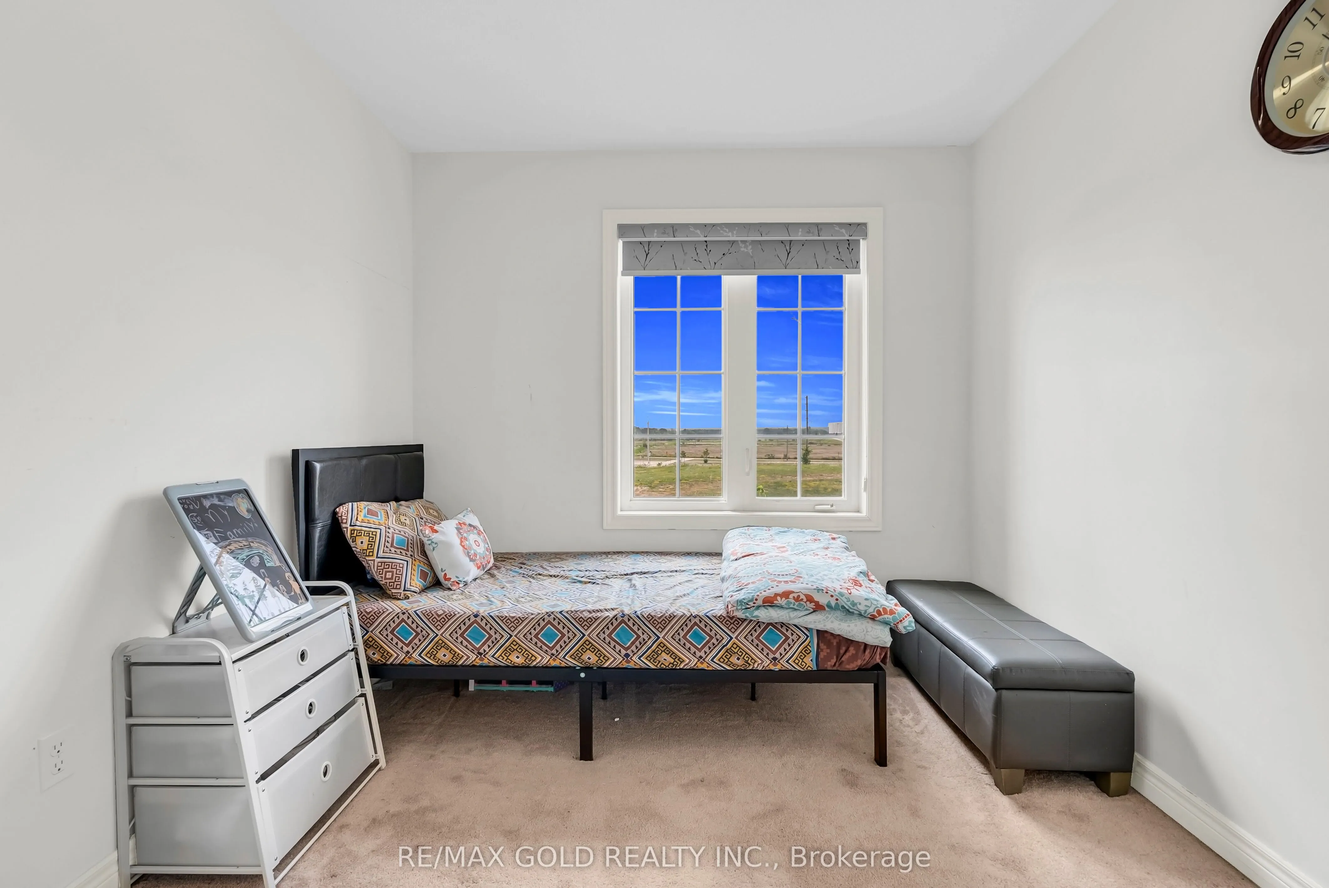 564 Bessborough Drive