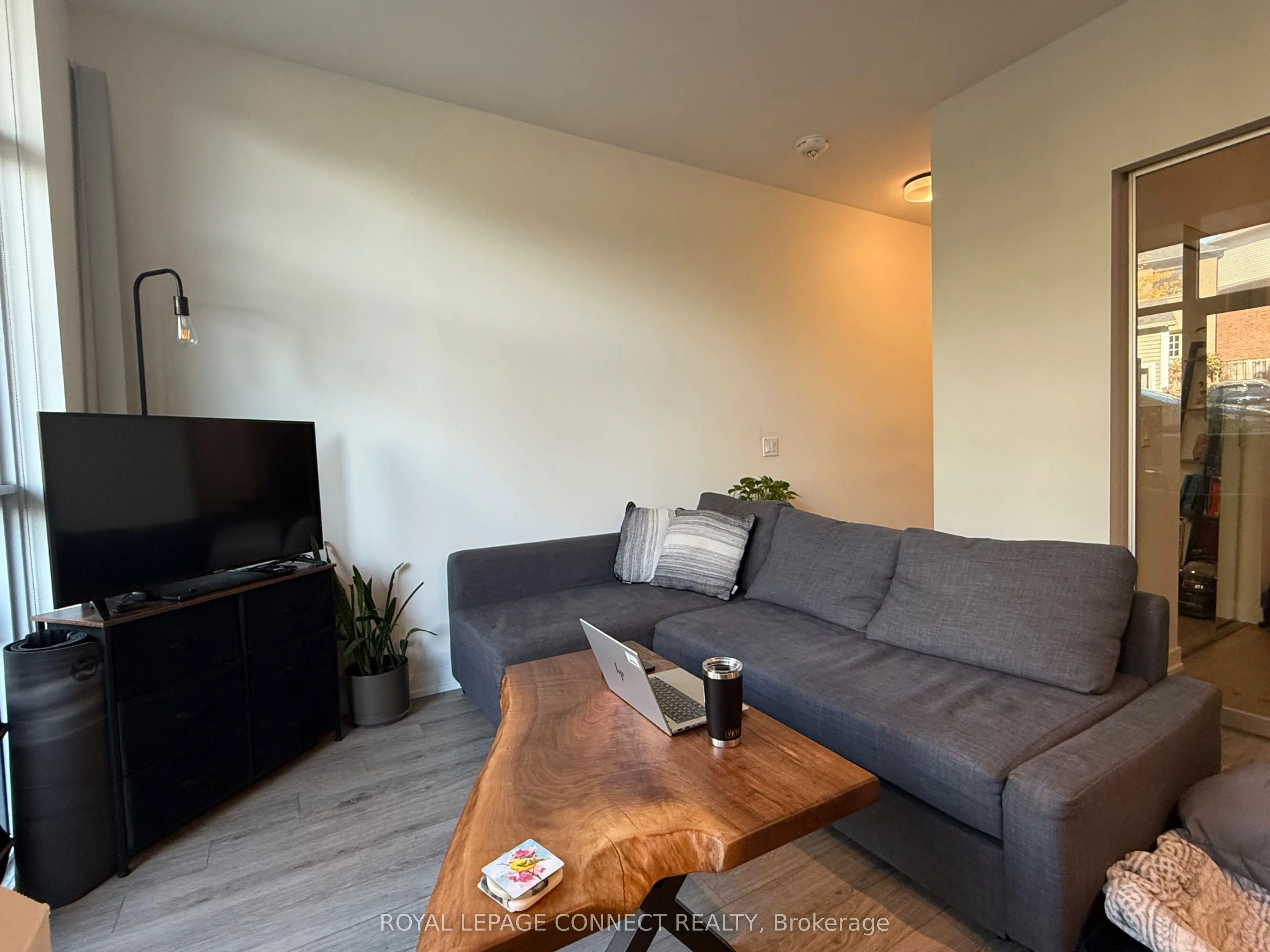 2300 St Clair Avenue W, #112