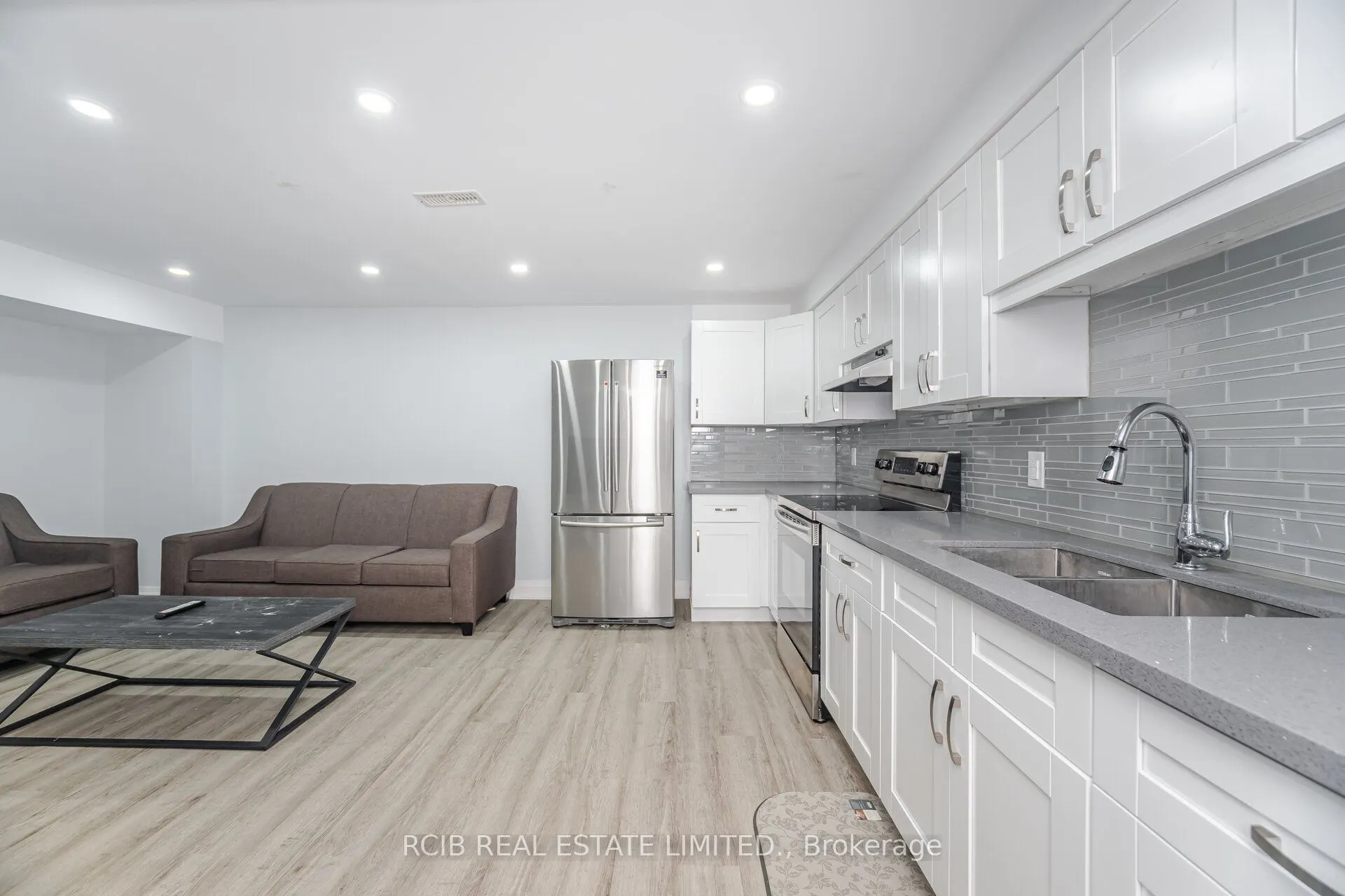 27 Blackstone River Drive