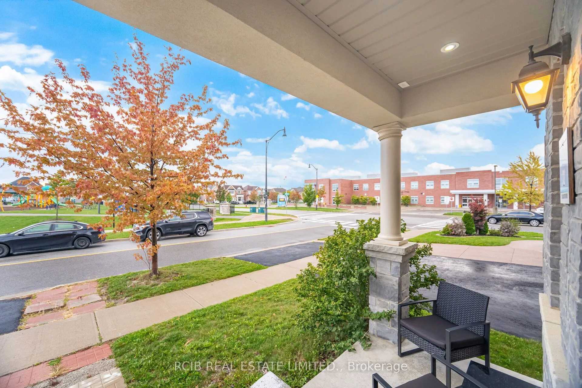 27 Blackstone River Drive