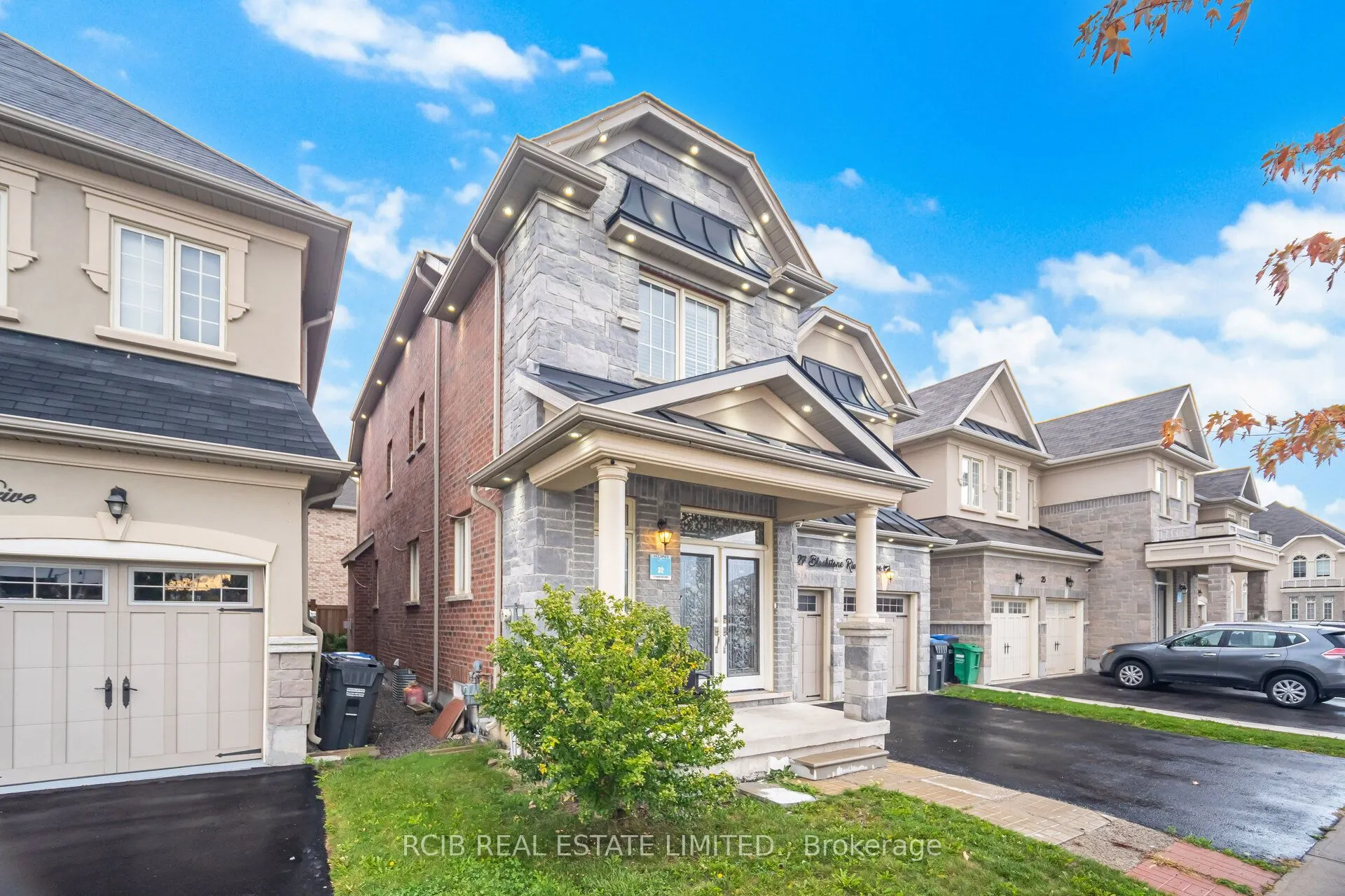 27 Blackstone River Drive
