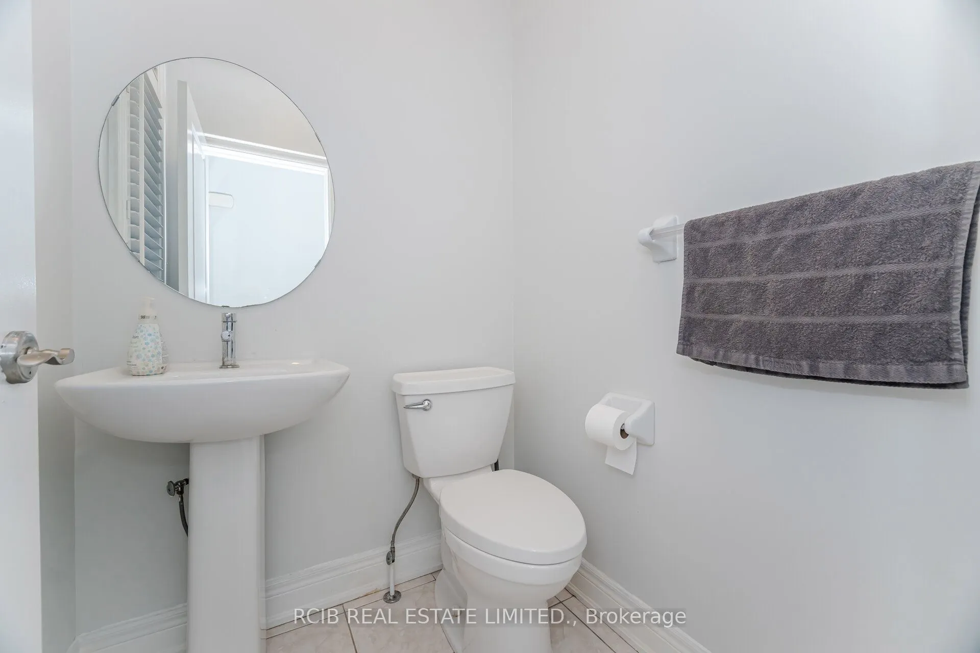 27 Blackstone River Drive