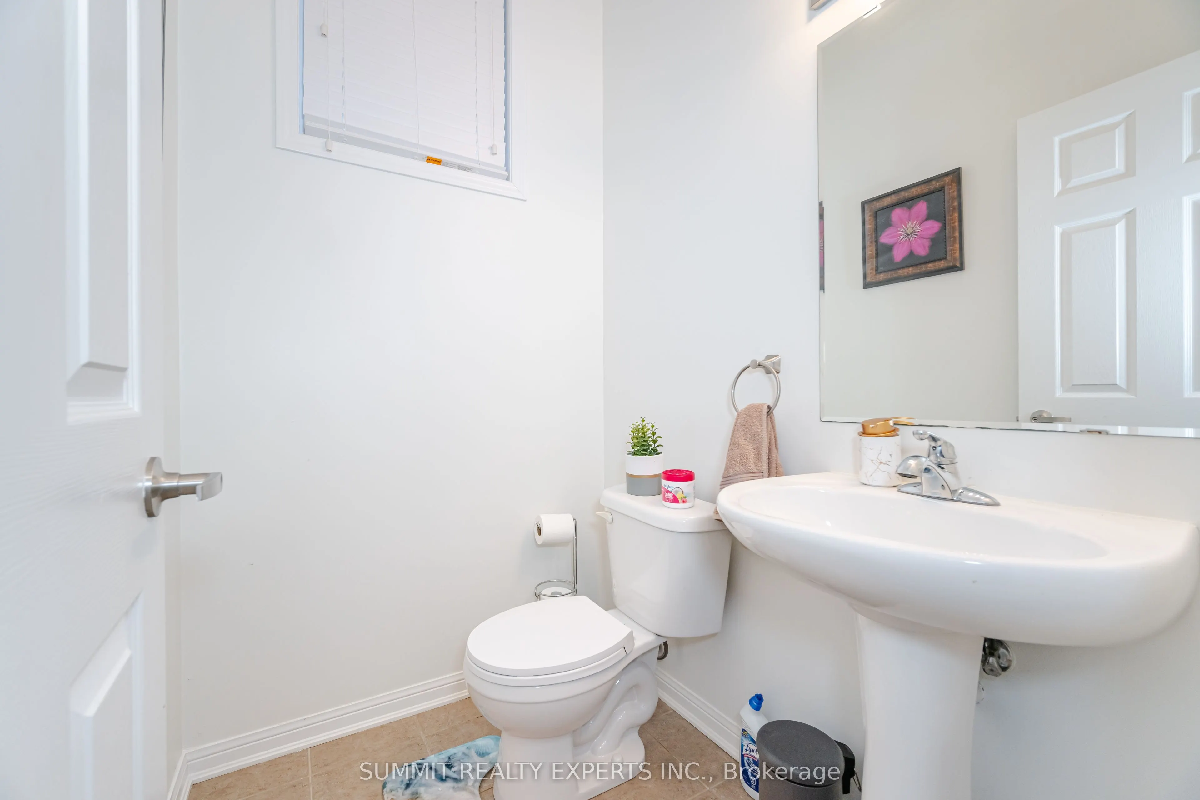 39 Donomore Drive, #Upper