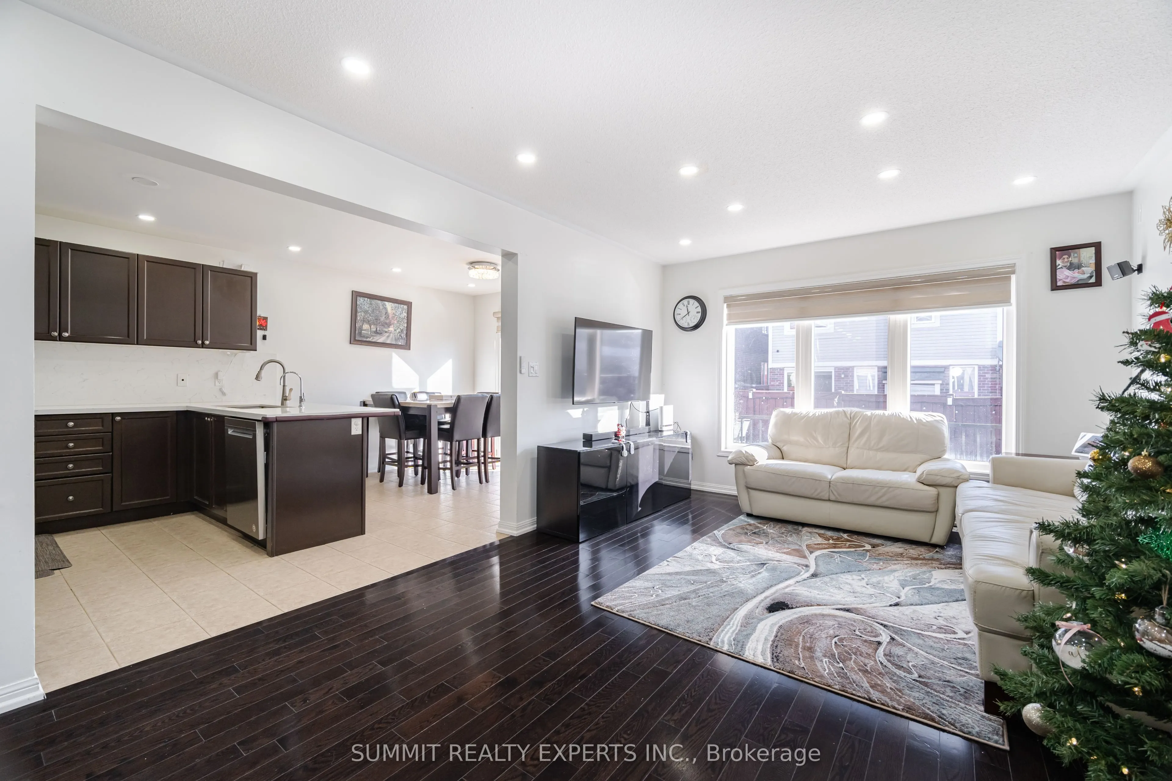 39 Donomore Drive, #Upper